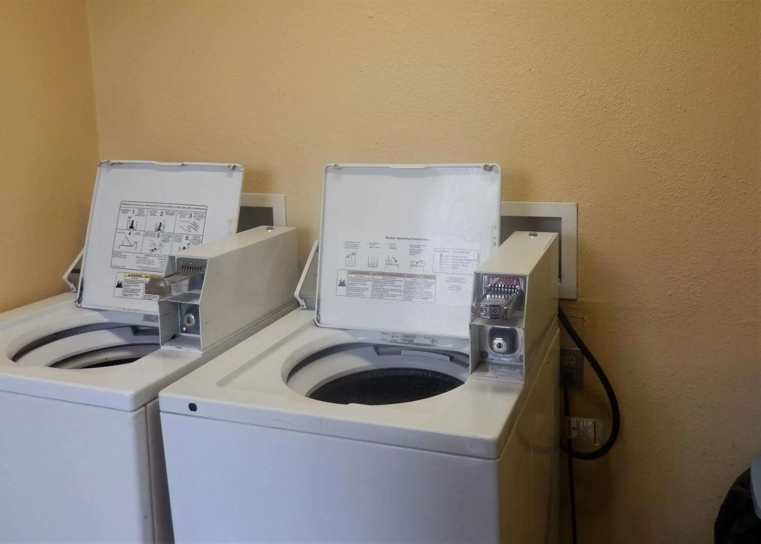 Other, Kitchen/Kitchenette in Red Roof Inn & Suites Cornelius - Lake Norman