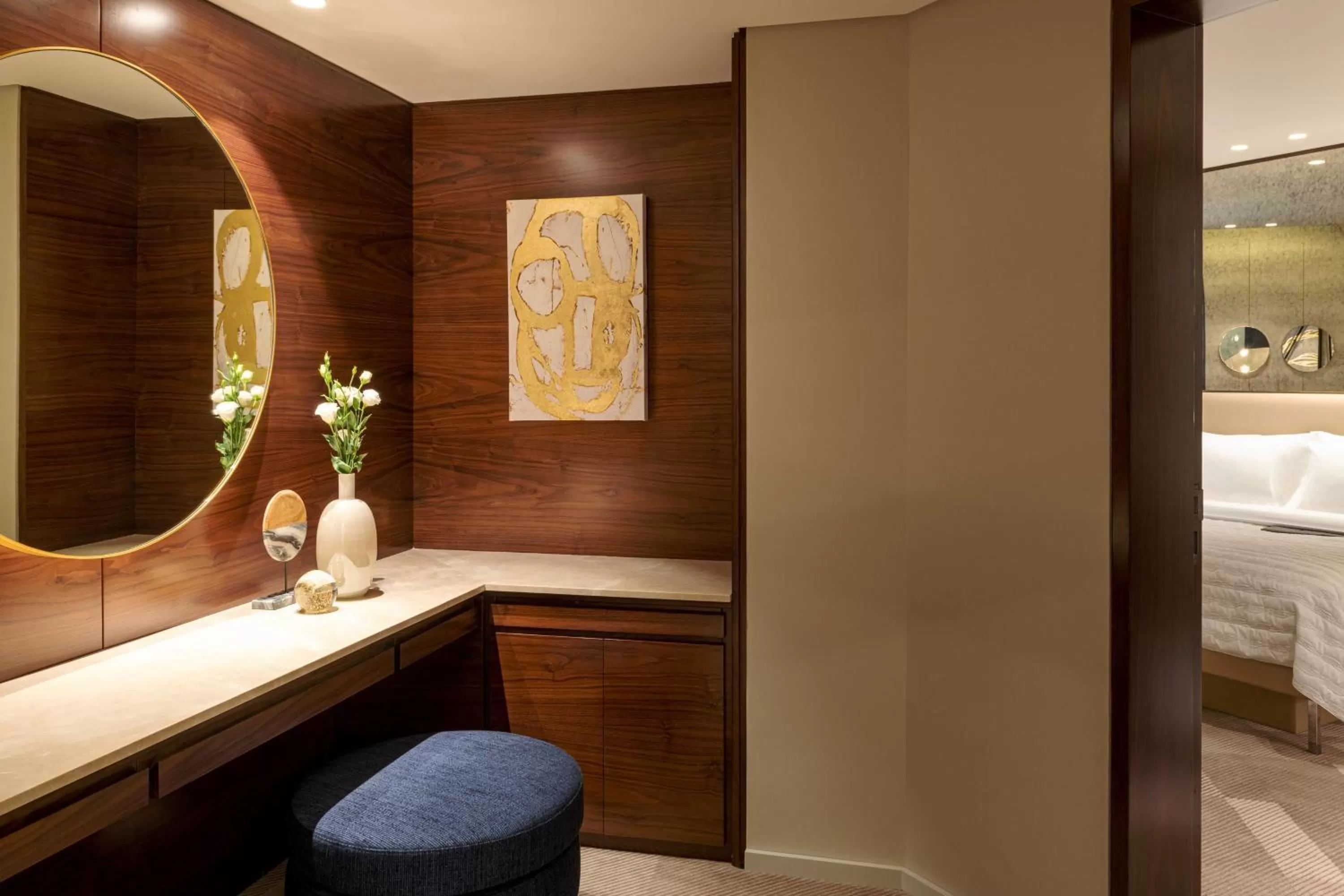 Photo of the whole room, Bed in Le Méridien Dubai Hotel & Conference Centre