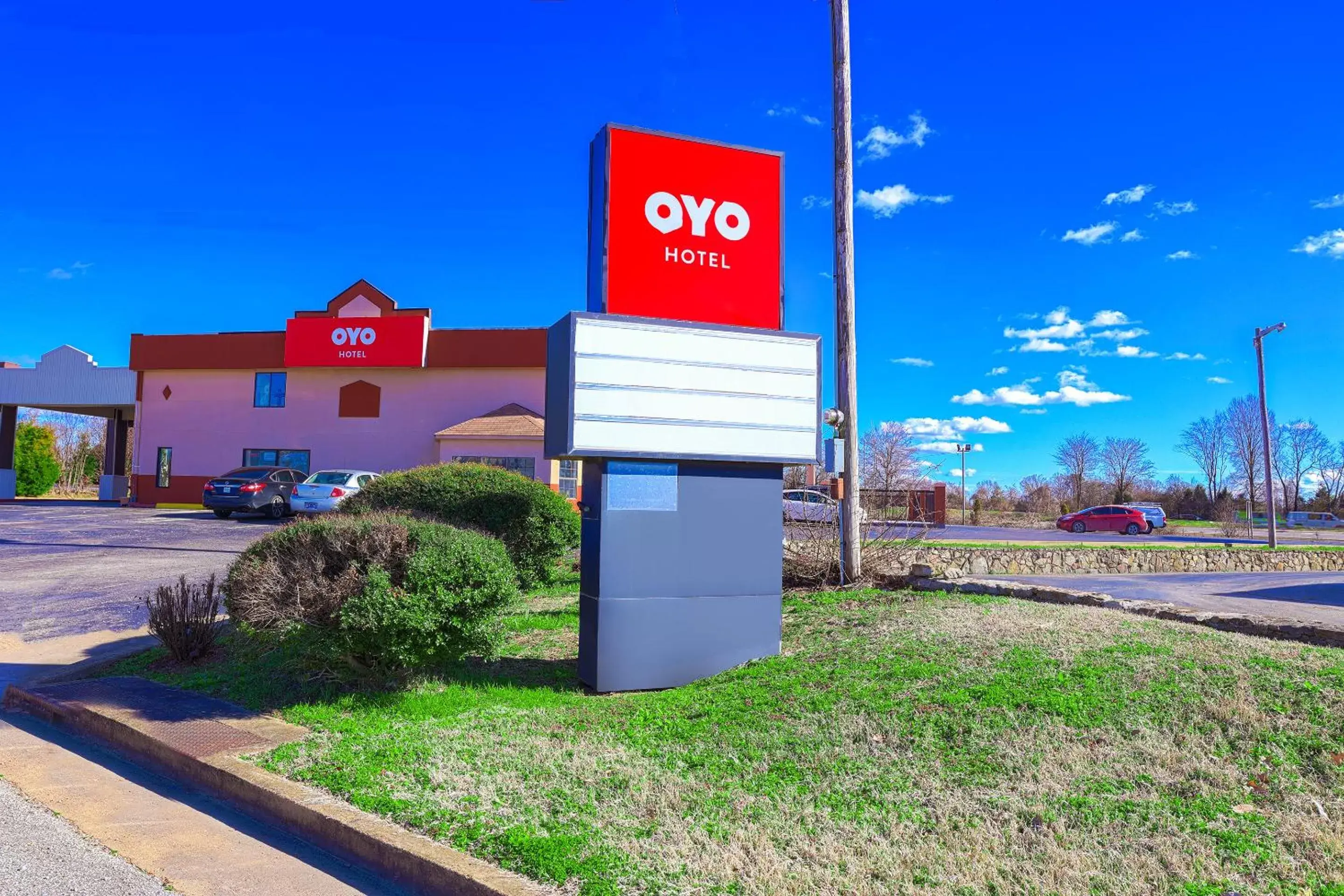 Facade/entrance, Property Building in OYO Hotel Brownsville TN I-40