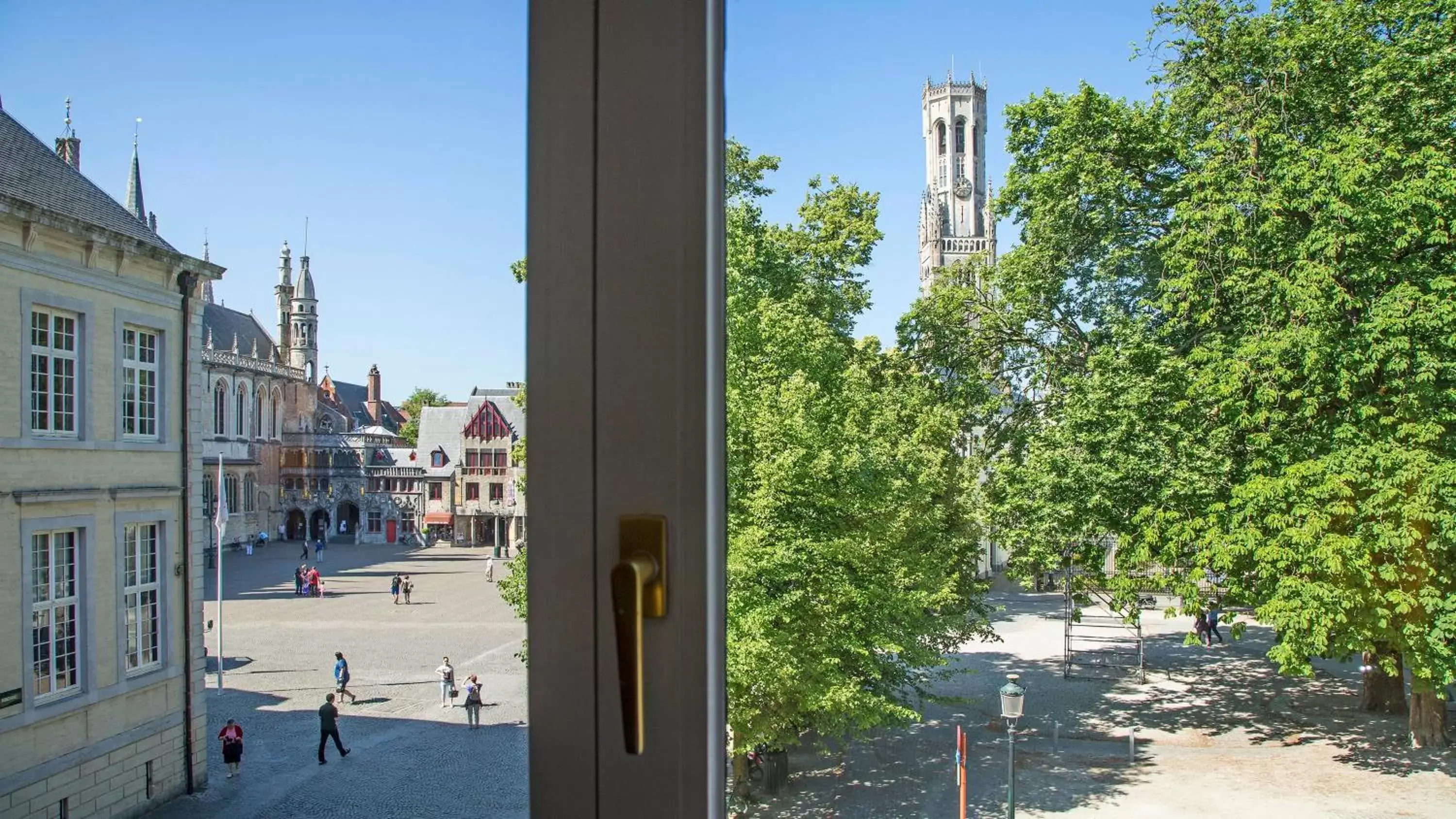 Photo of the whole room in Crowne Plaza Hotel Brugge by IHG Photo of the whole room in Crowne Plaza Hotel Brugge by IHG