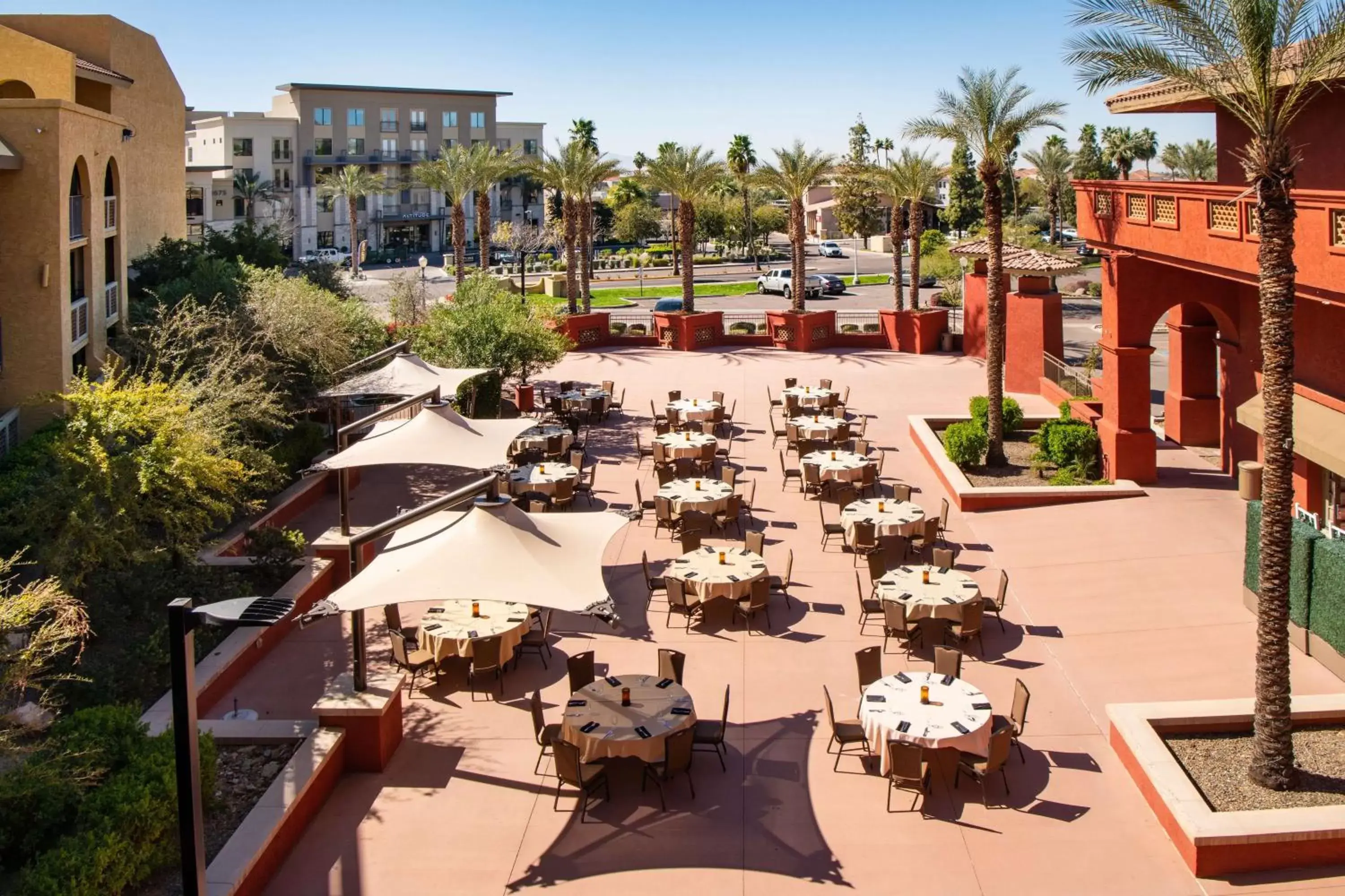 Inner courtyard view in Hilton Phoenix Resort at the Peak - Formerly Pointe Hilton Squaw Peak Resort