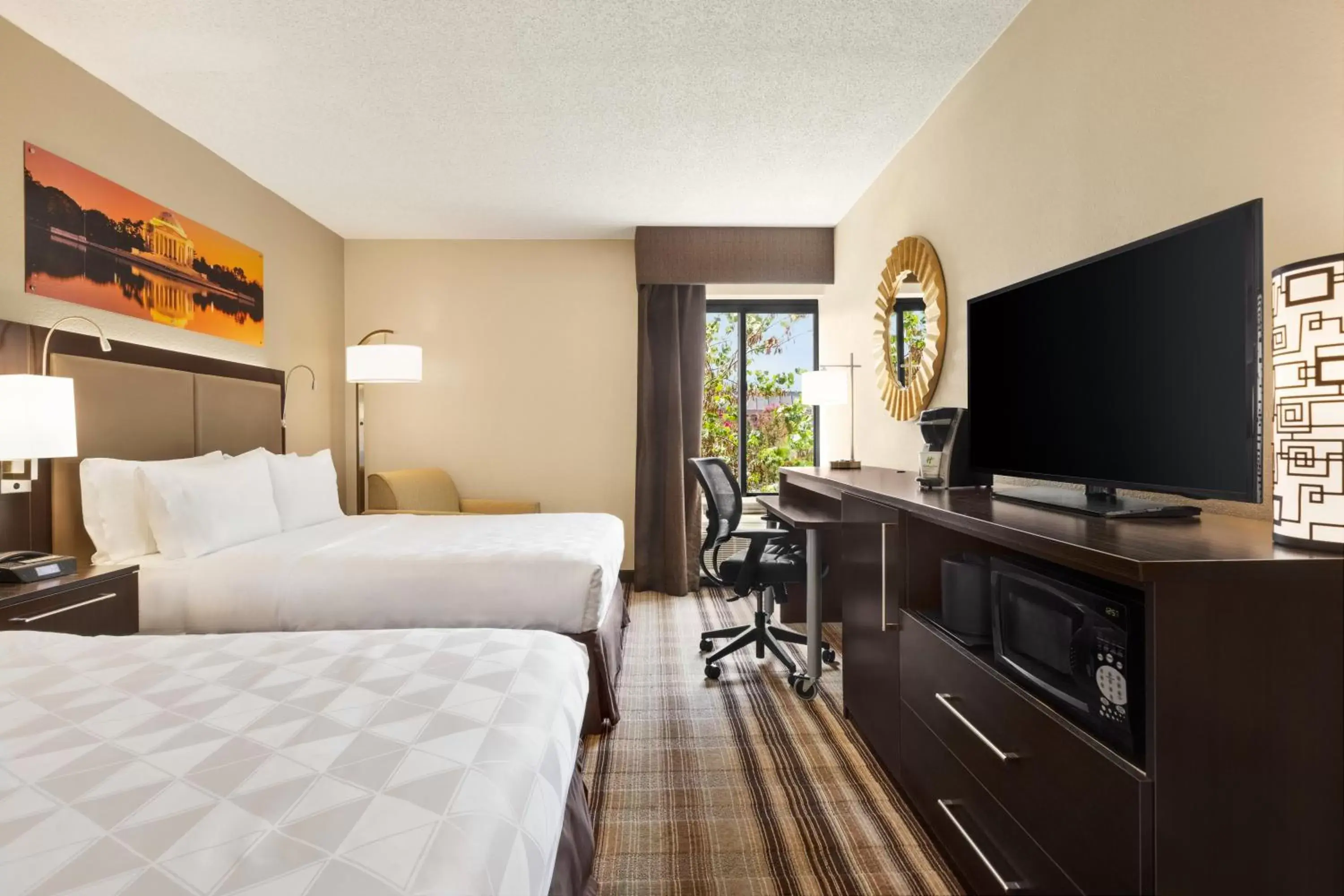 Photo of the whole room, TV/Entertainment Center in Holiday Inn Washington-Dulles International Airport, an IHG Hotel