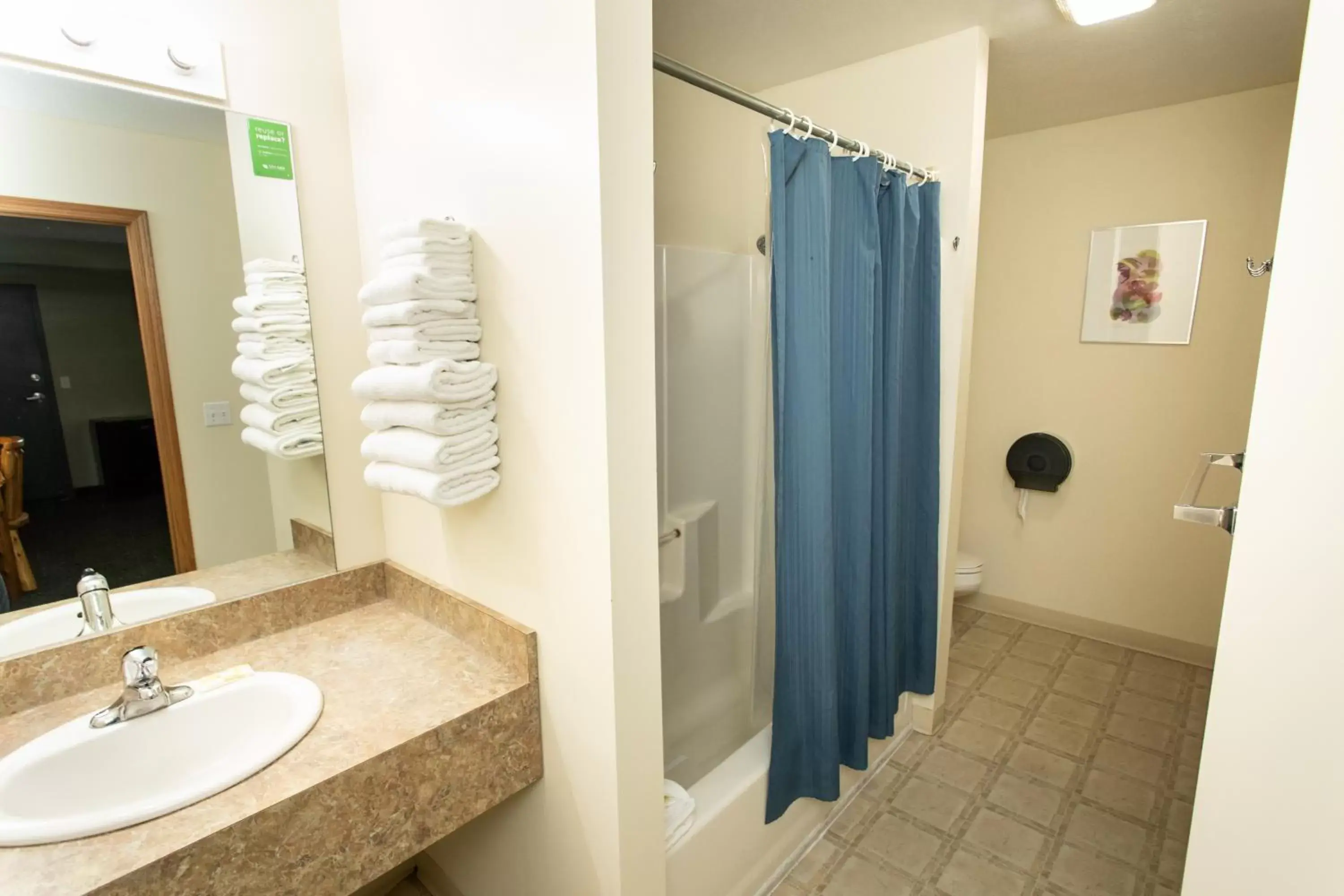 Bathroom in The Kingsley Motel