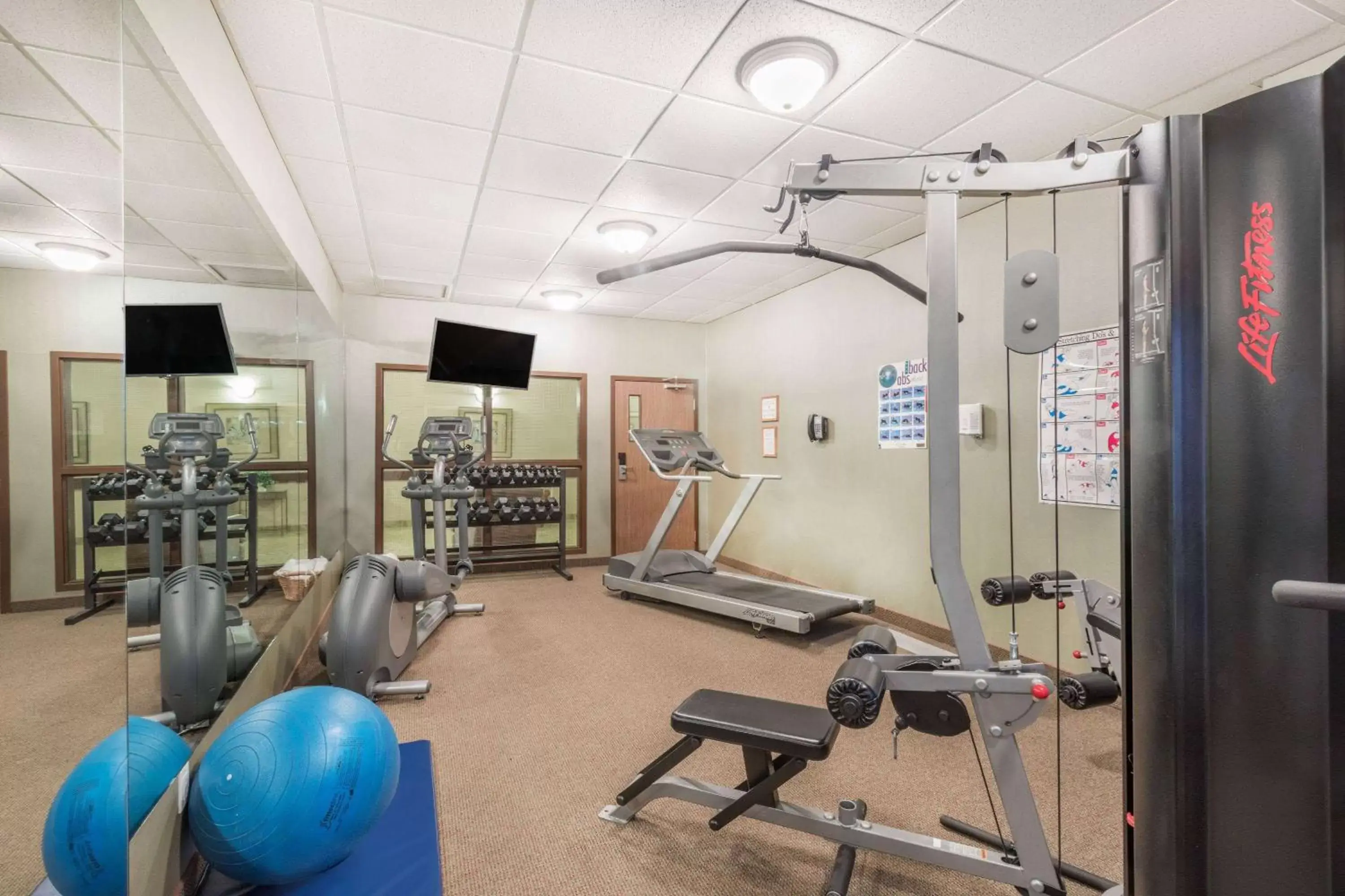 Fitness Center/Facilities in Ramada by Wyndham Clairmont/Grande Prairie