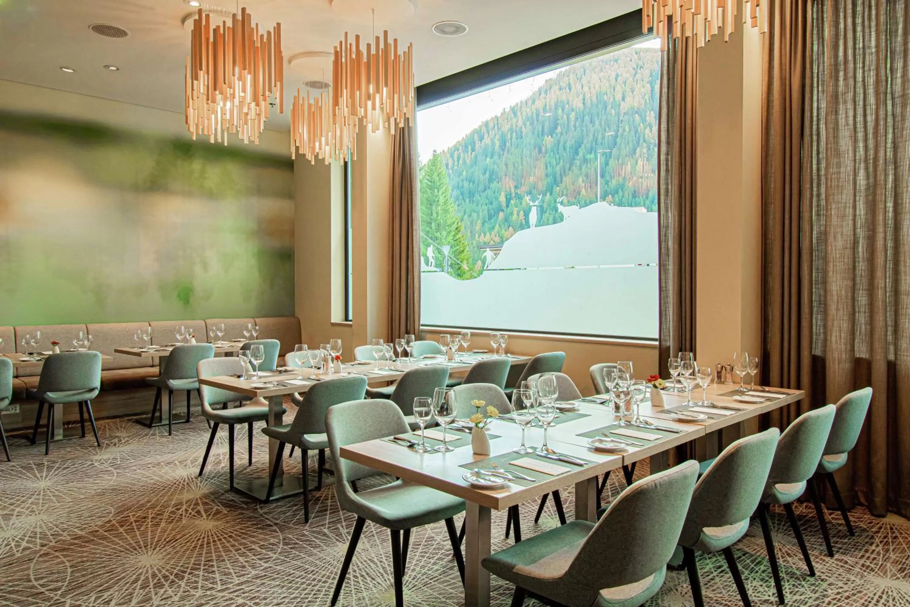 Restaurant/places to eat in Hilton Garden Inn Davos