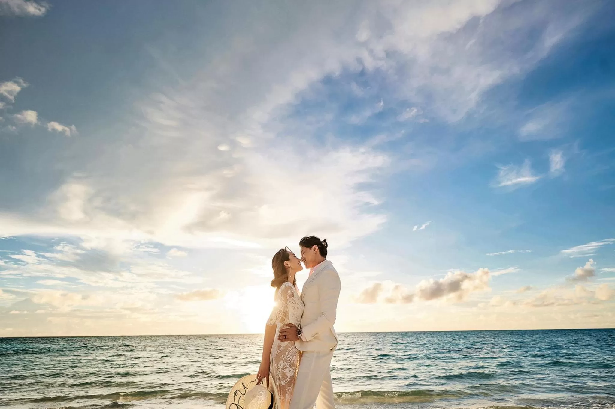 Guests in Canareef Resort Maldives