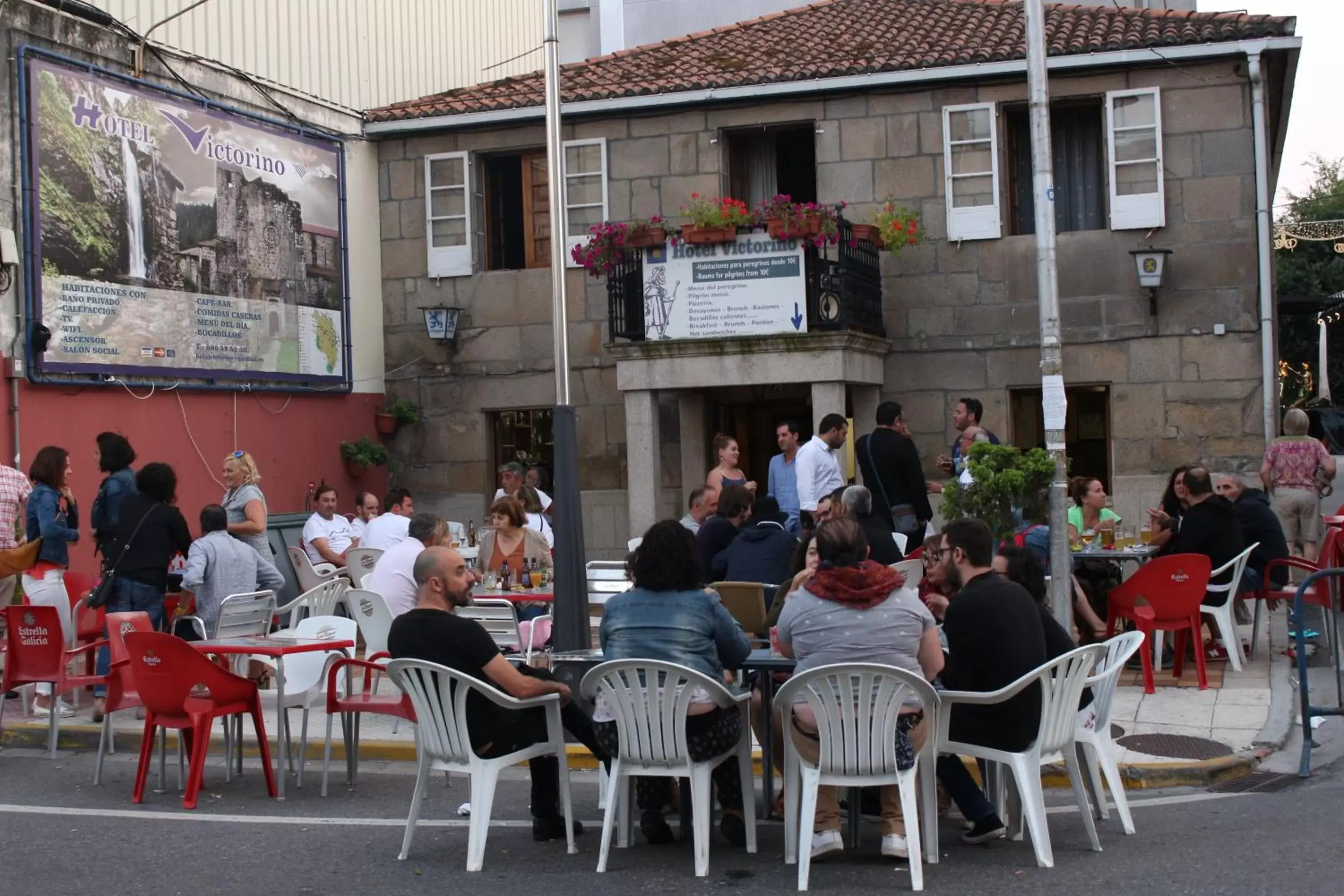 Balcony/Terrace, Restaurant/Places to Eat in Hotel Victorino