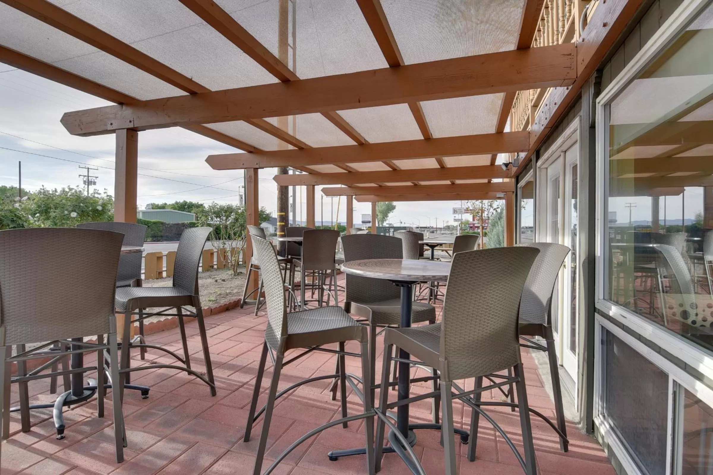 Patio in Vagabond Inn Bishop