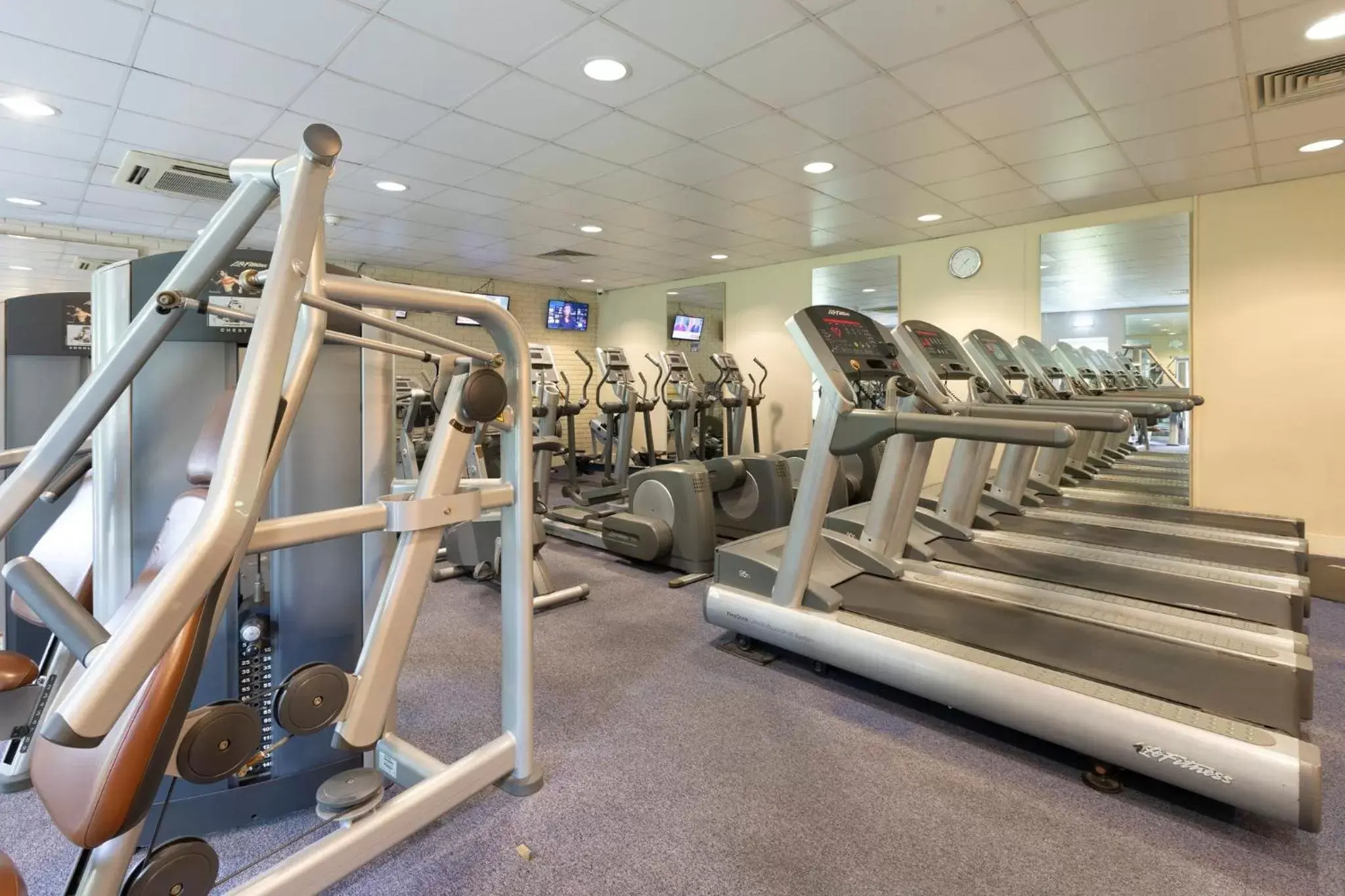 Fitness centre/facilities, Fitness Center/Facilities in Holiday Inn Guildford, an IHG Hotel