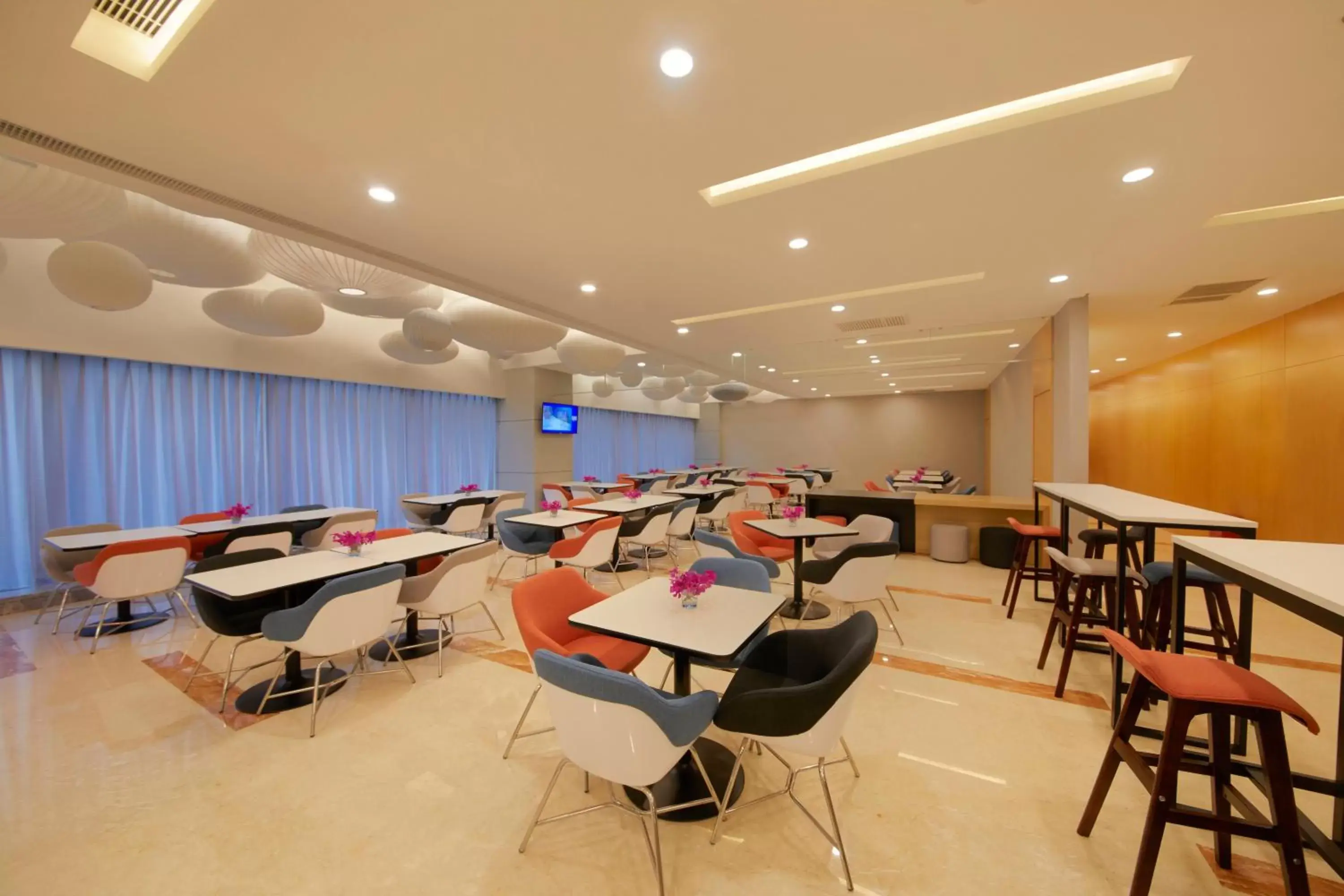 Restaurant/Places to Eat in Holiday Inn Express Zhengzhou Zhengdong, an IHG Hotel