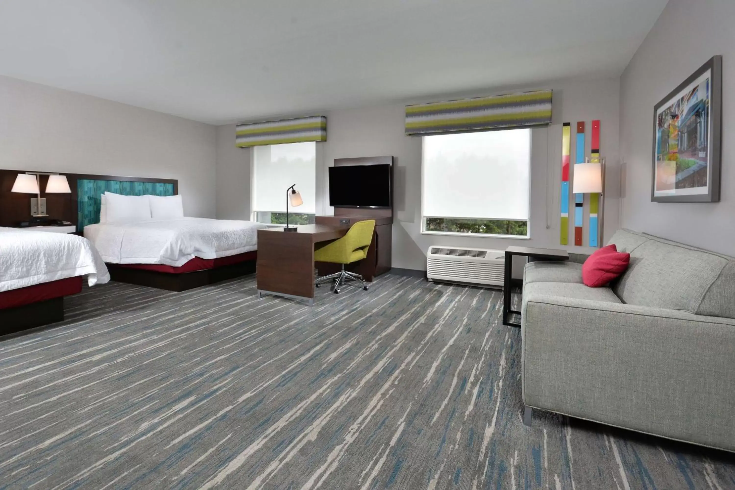 Bedroom in Hampton Inn & Suites Charlotte North I 485