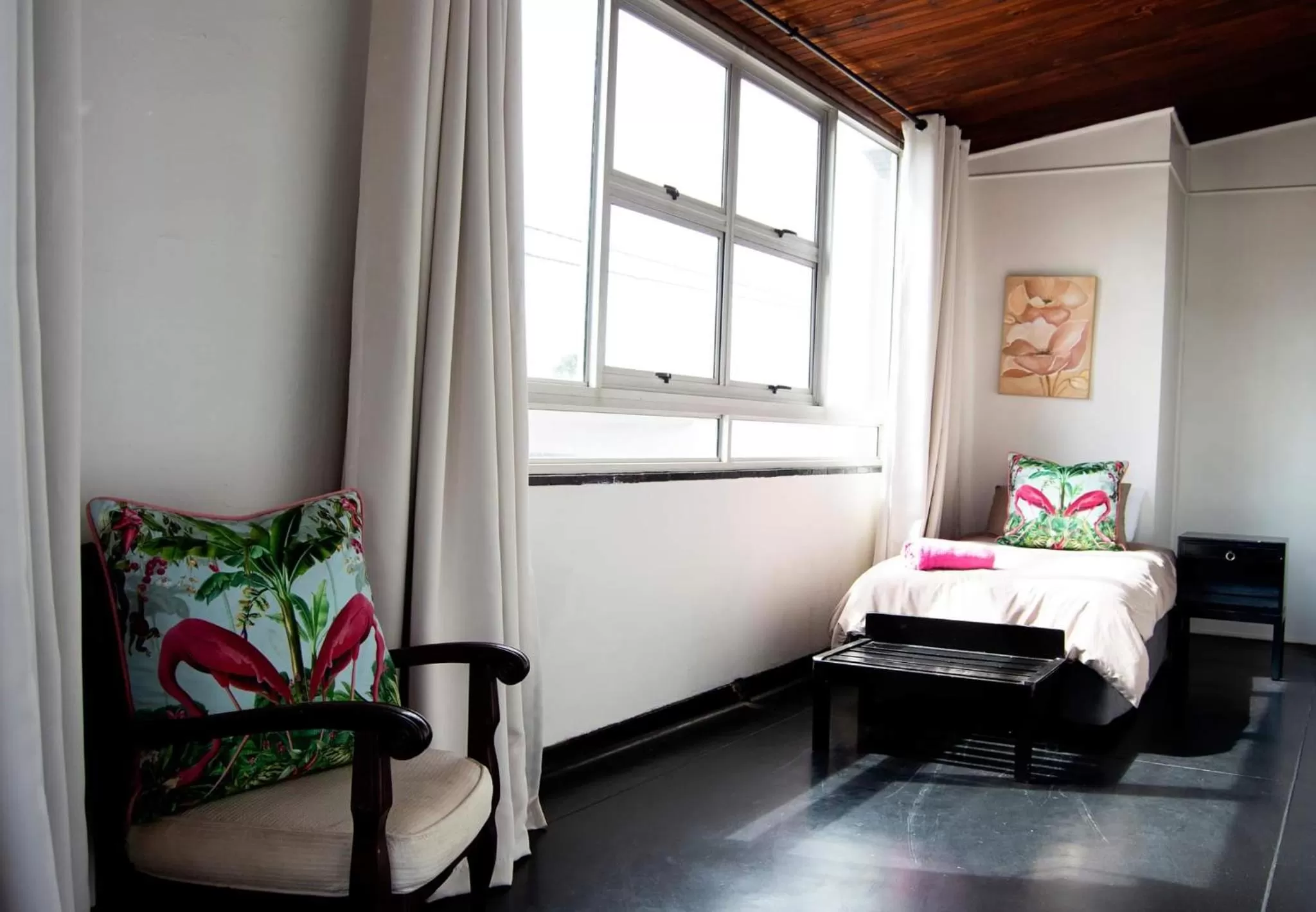 Bed in Thistle Hotel