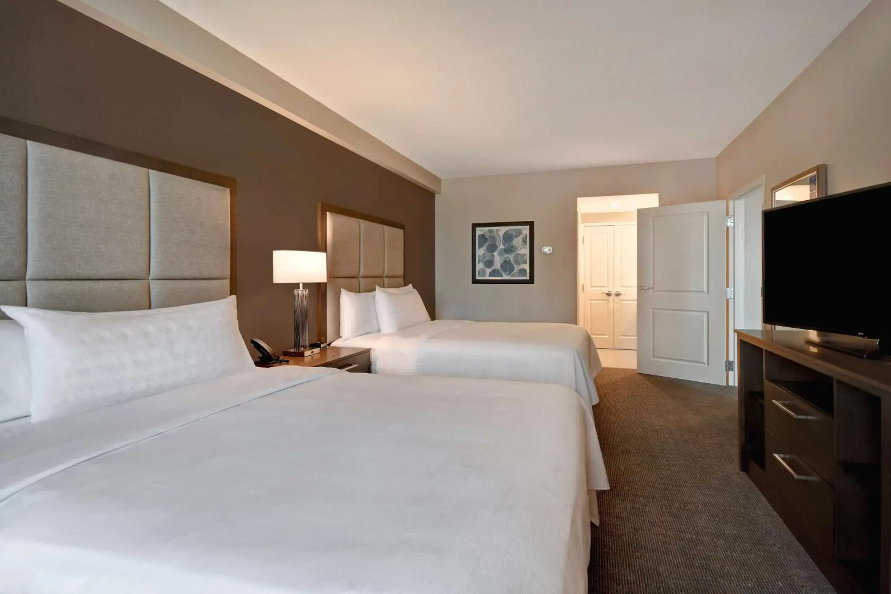 Bed in Homewood Suites By Hilton Orlando Flamingo Crossings, Fl