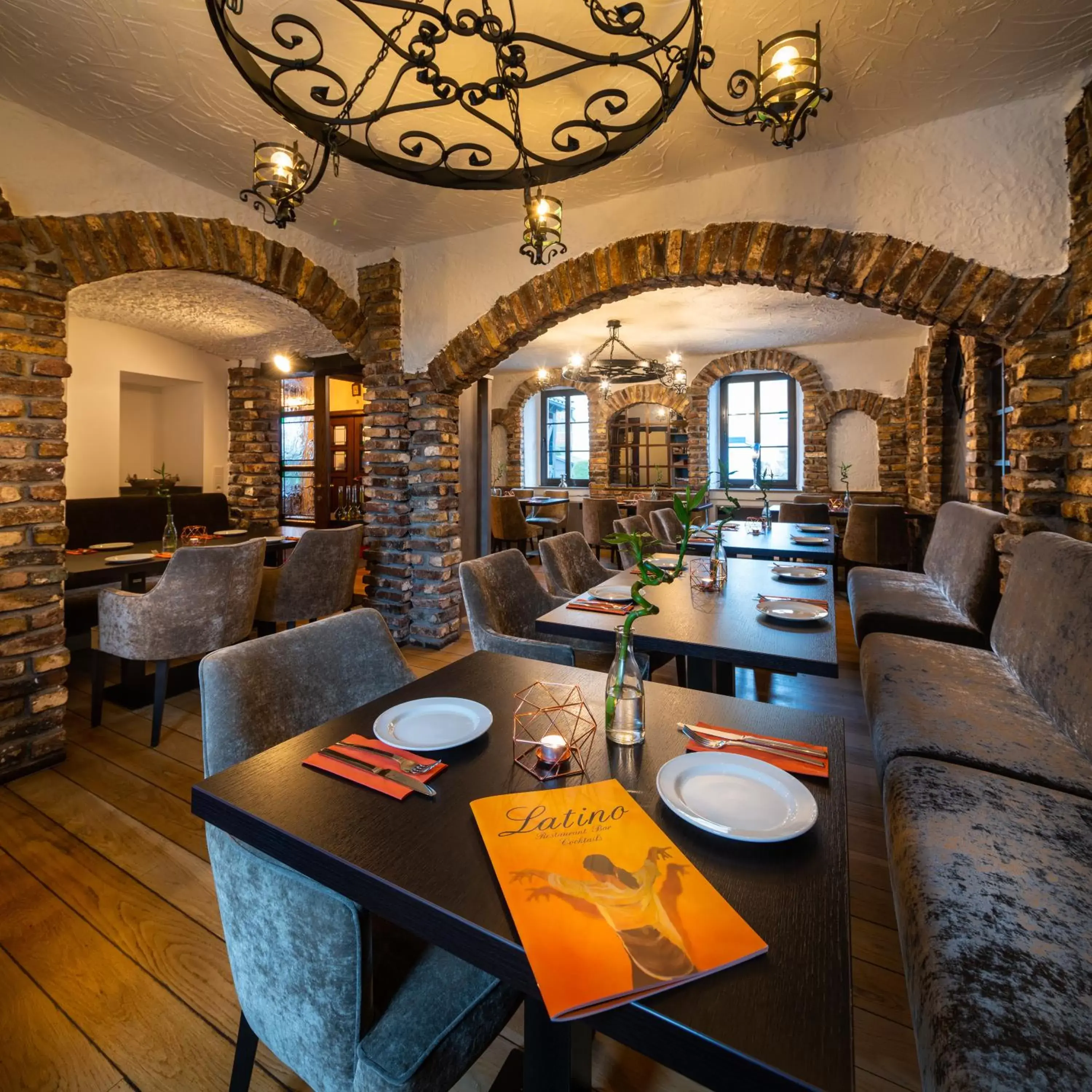 Restaurant/Places to Eat in Landhotel Fettehenne