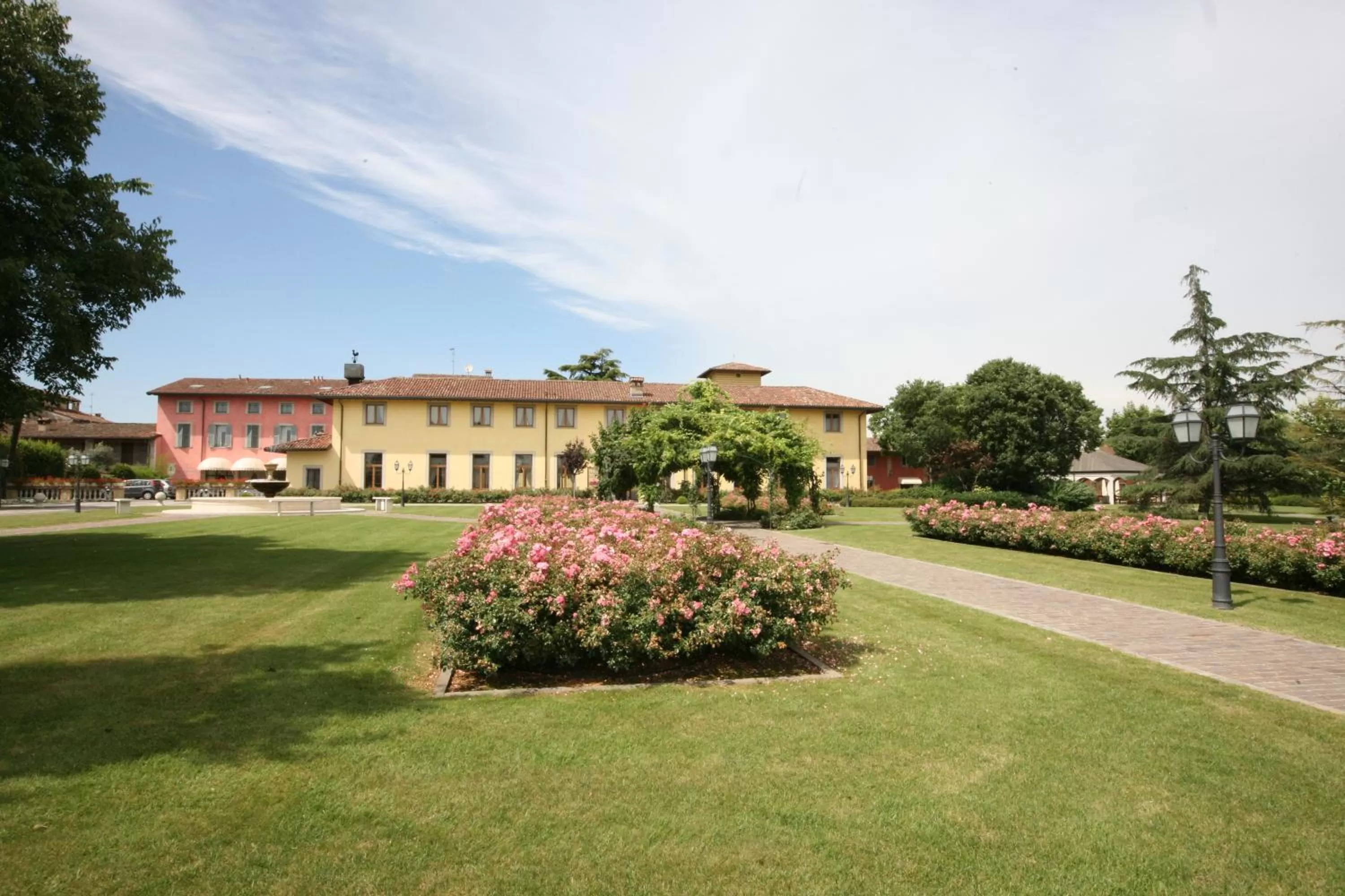 Property building in Bes Hotel Bergamo Cologno al Serio