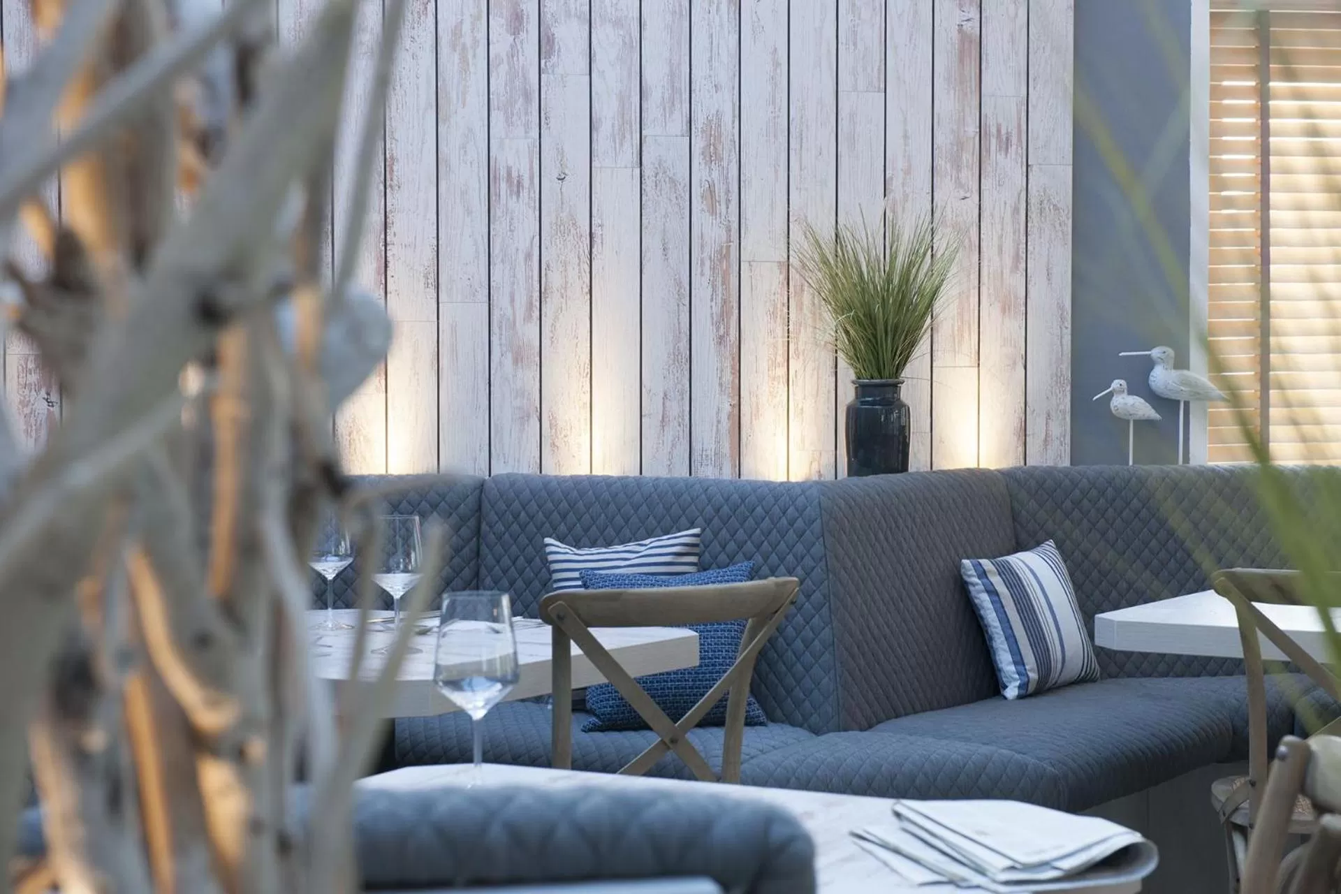 Restaurant/places to eat in Hotel Am Medemufer