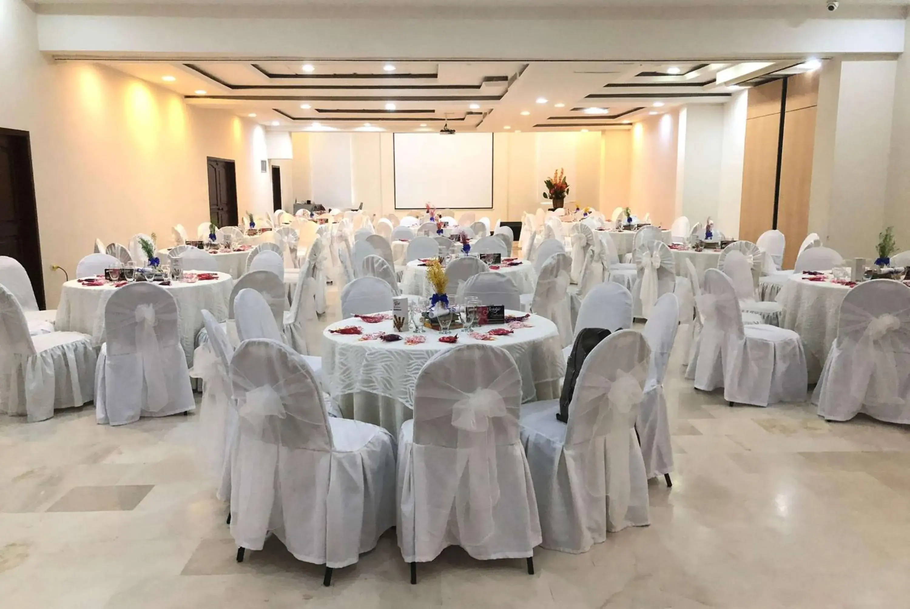 Banquet/Function facilities, Banquet Facilities in Howard Johnson Hotel Versalles Barranquilla