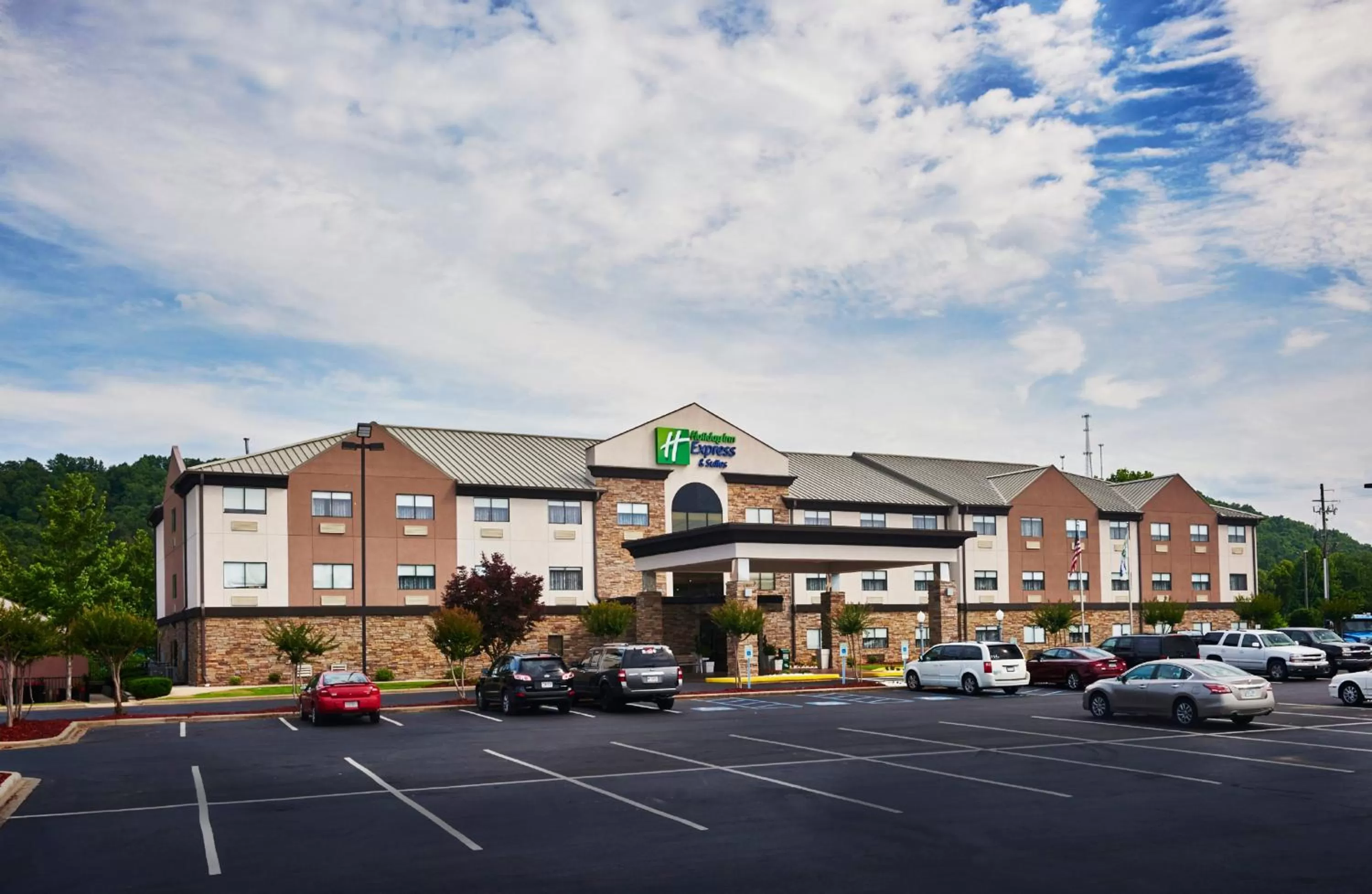 Property building in Holiday Inn Express & Suites Birmingham South - Pelham by IHG
