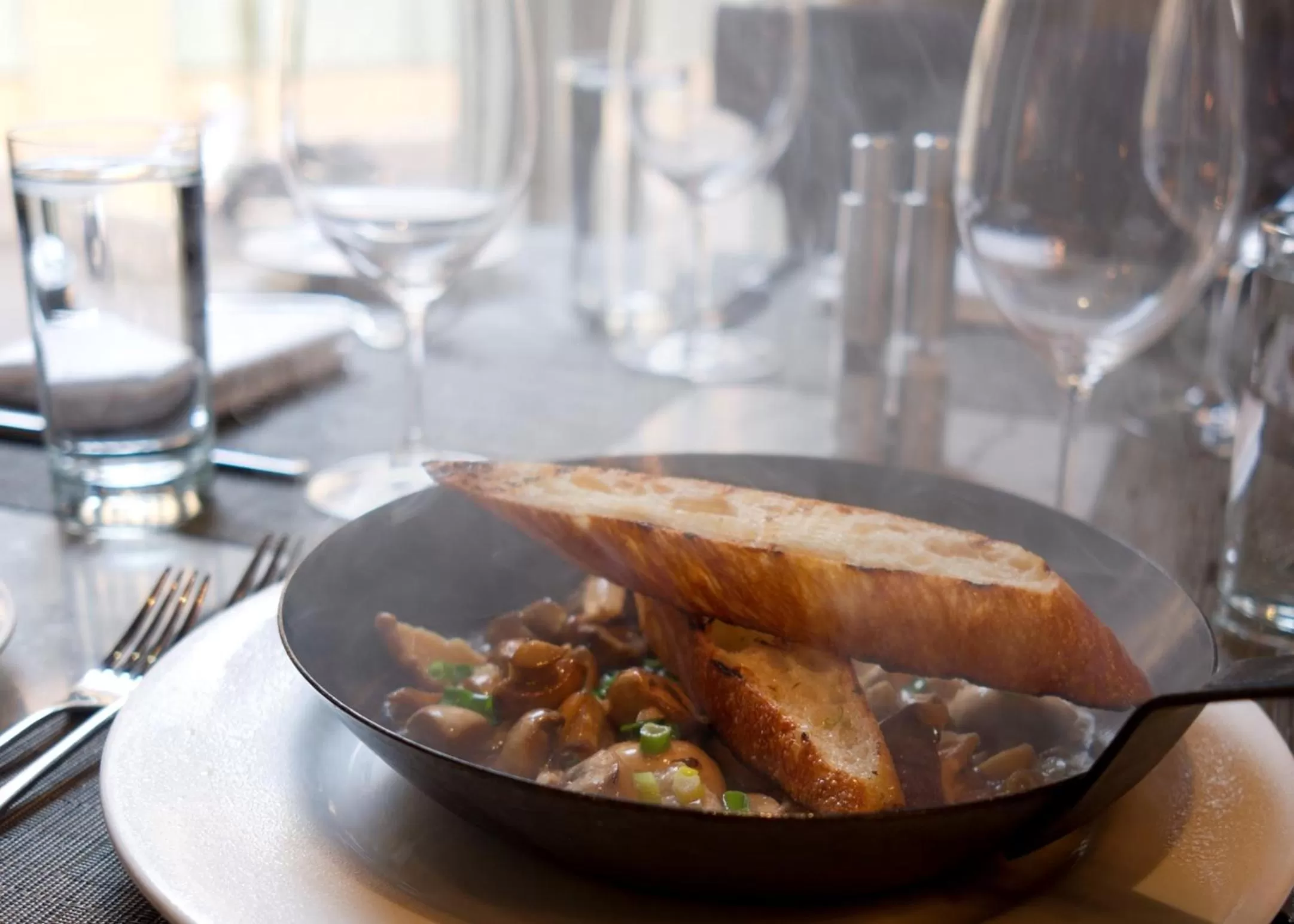 Food in Hotel DeLuxe