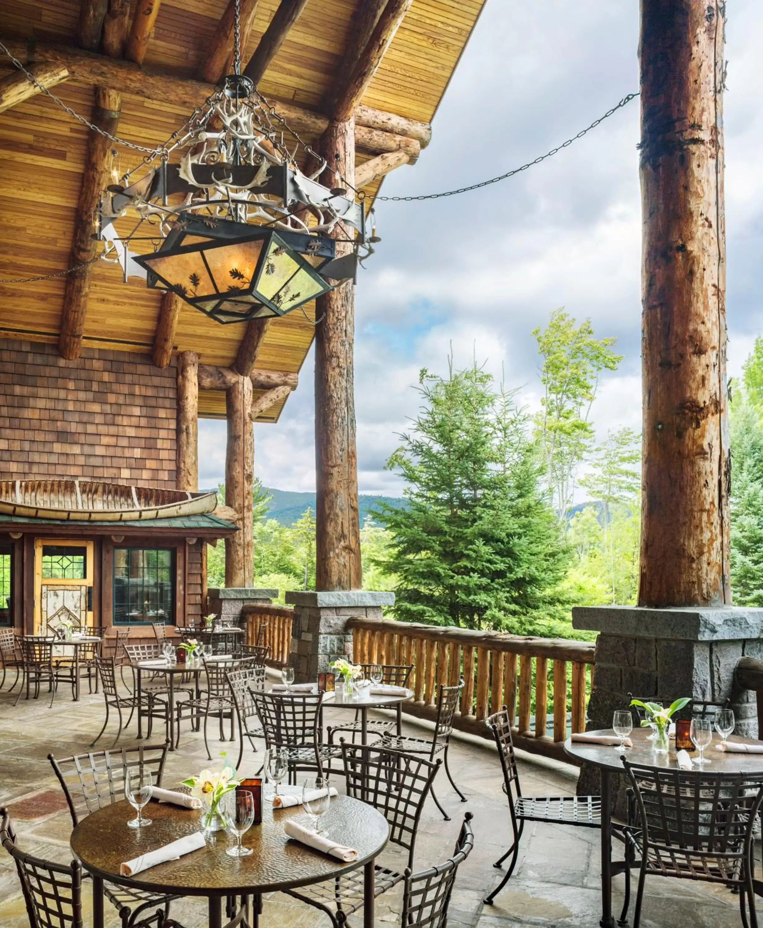 Restaurant/places to eat in The Whiteface Lodge Restaurant/places to eat in The Whiteface Lodge