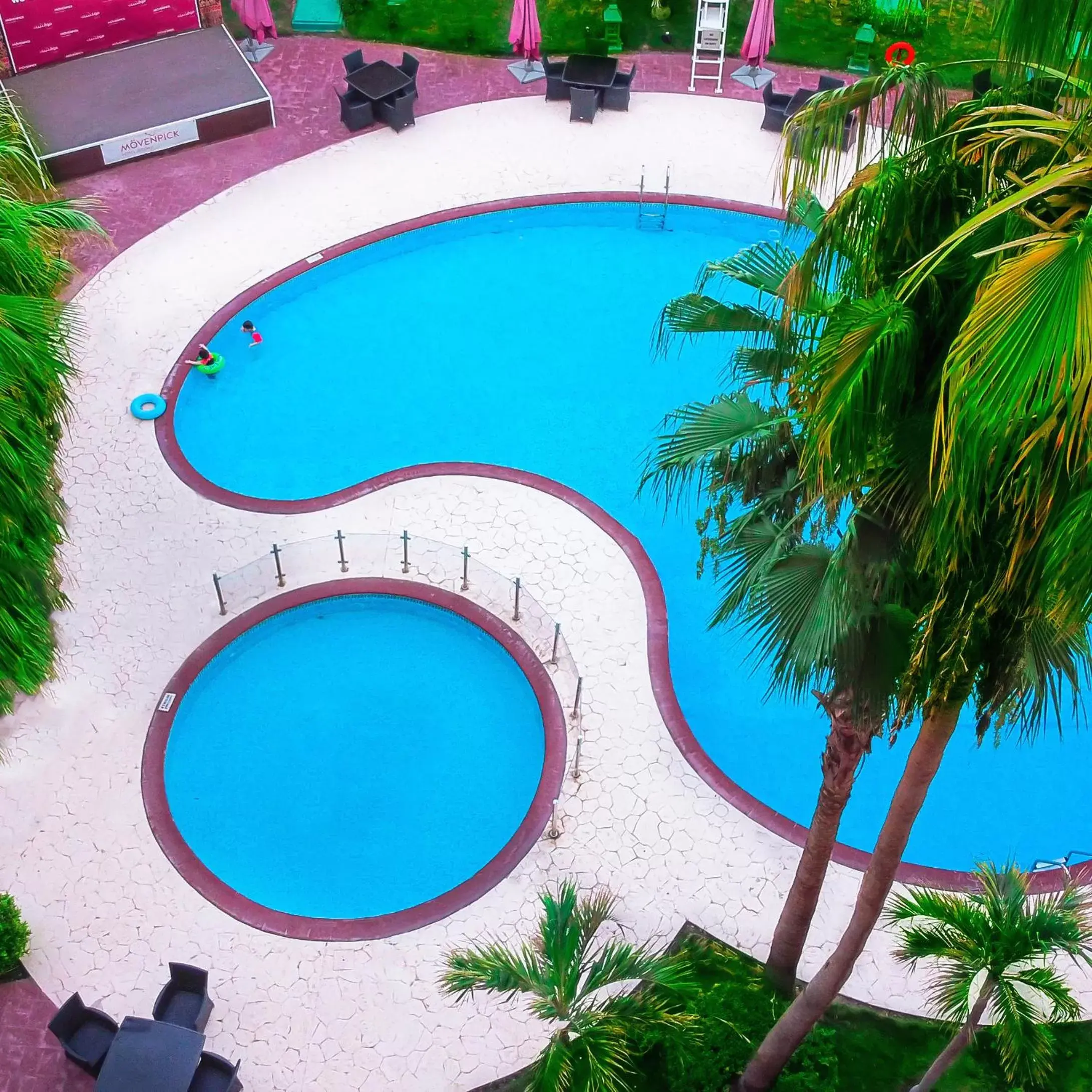 Swimming pool, Pool View in Mövenpick Hotel Jeddah