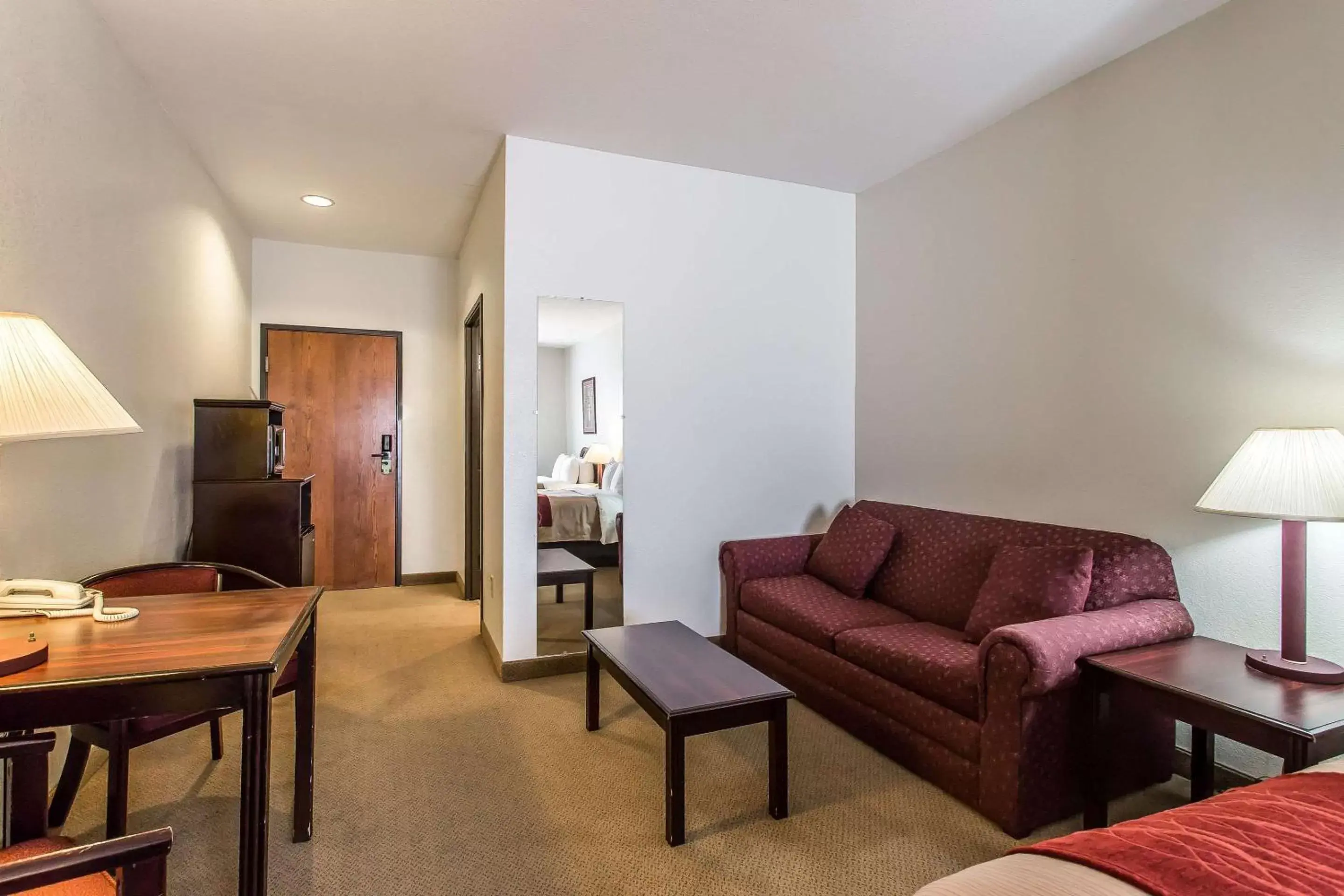 Photo of the whole room, Seating Area in Quality Inn & Suites Guymon