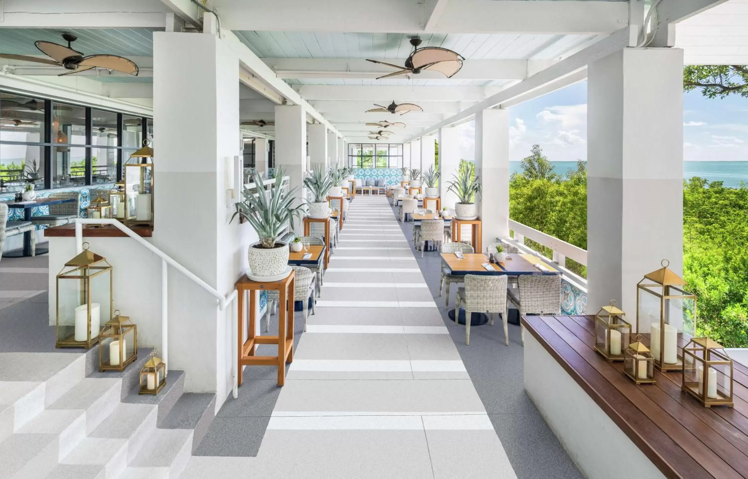 Dining area, Restaurant/Places to Eat in Baker's Cay Resort Key Largo, Curio Collection By Hilton
