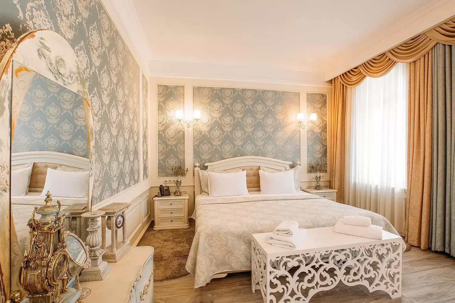 Bed in Hotel Aivani Old Tbilisi by DNT Group