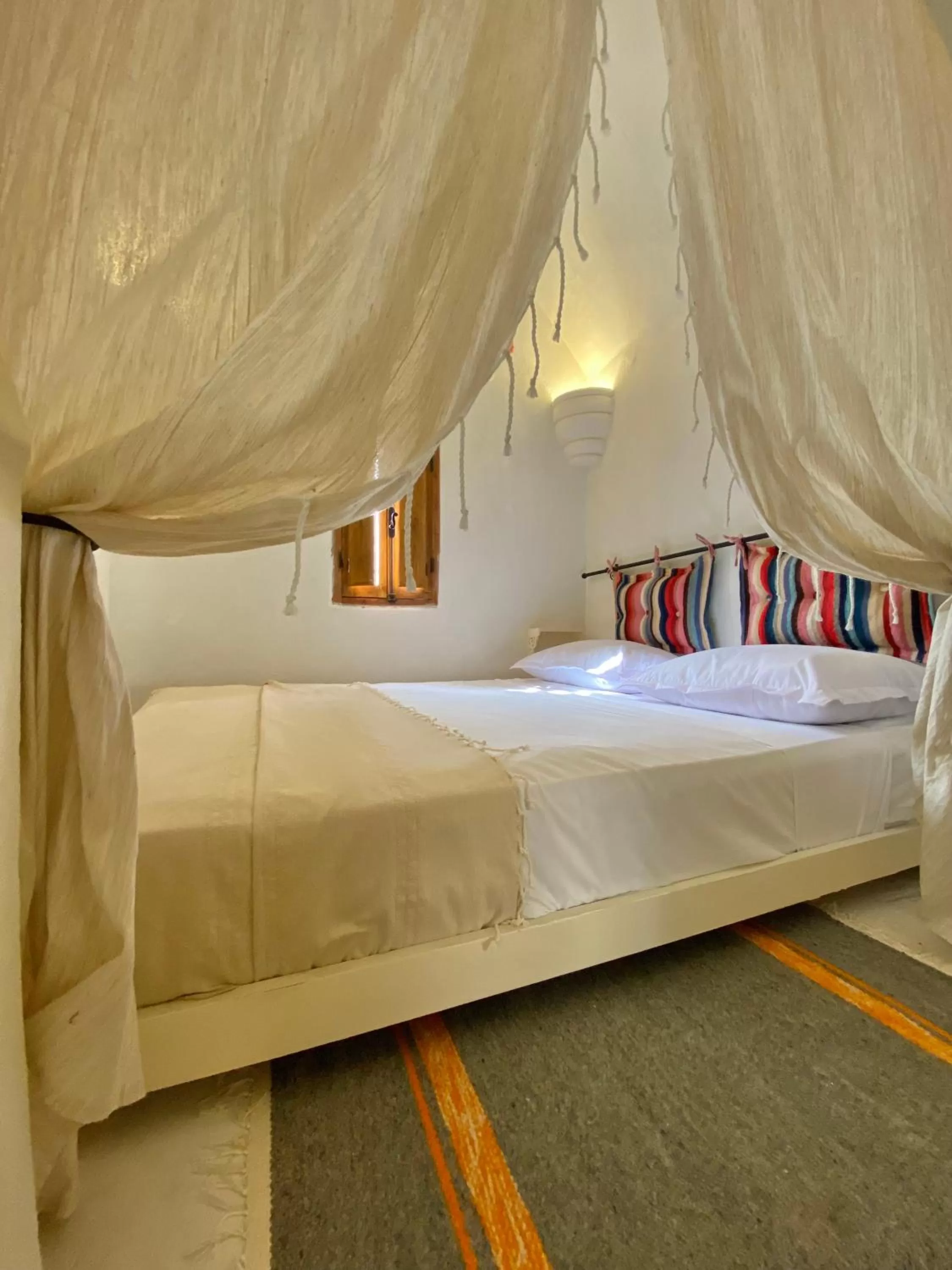 Bed in Djerba Authentique