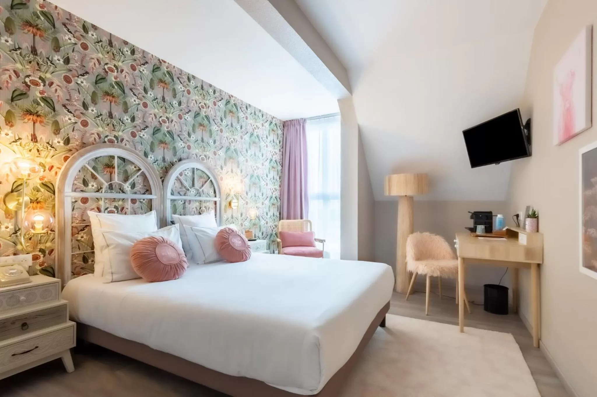 Photo of the whole room in La Maison Hôtel Mulhouse Centre