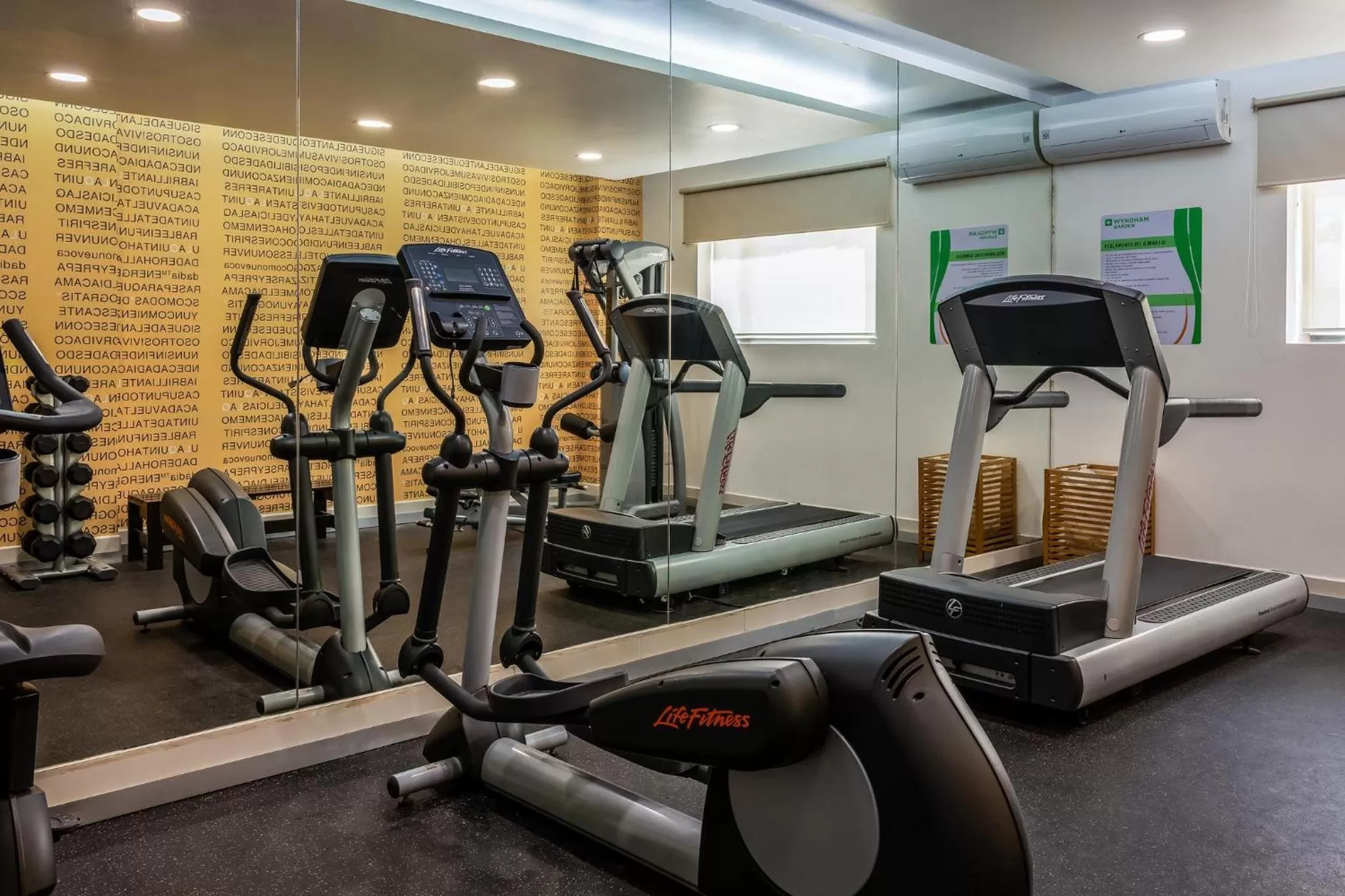 Fitness centre/facilities in Wyndham Garden Cancun Downtown