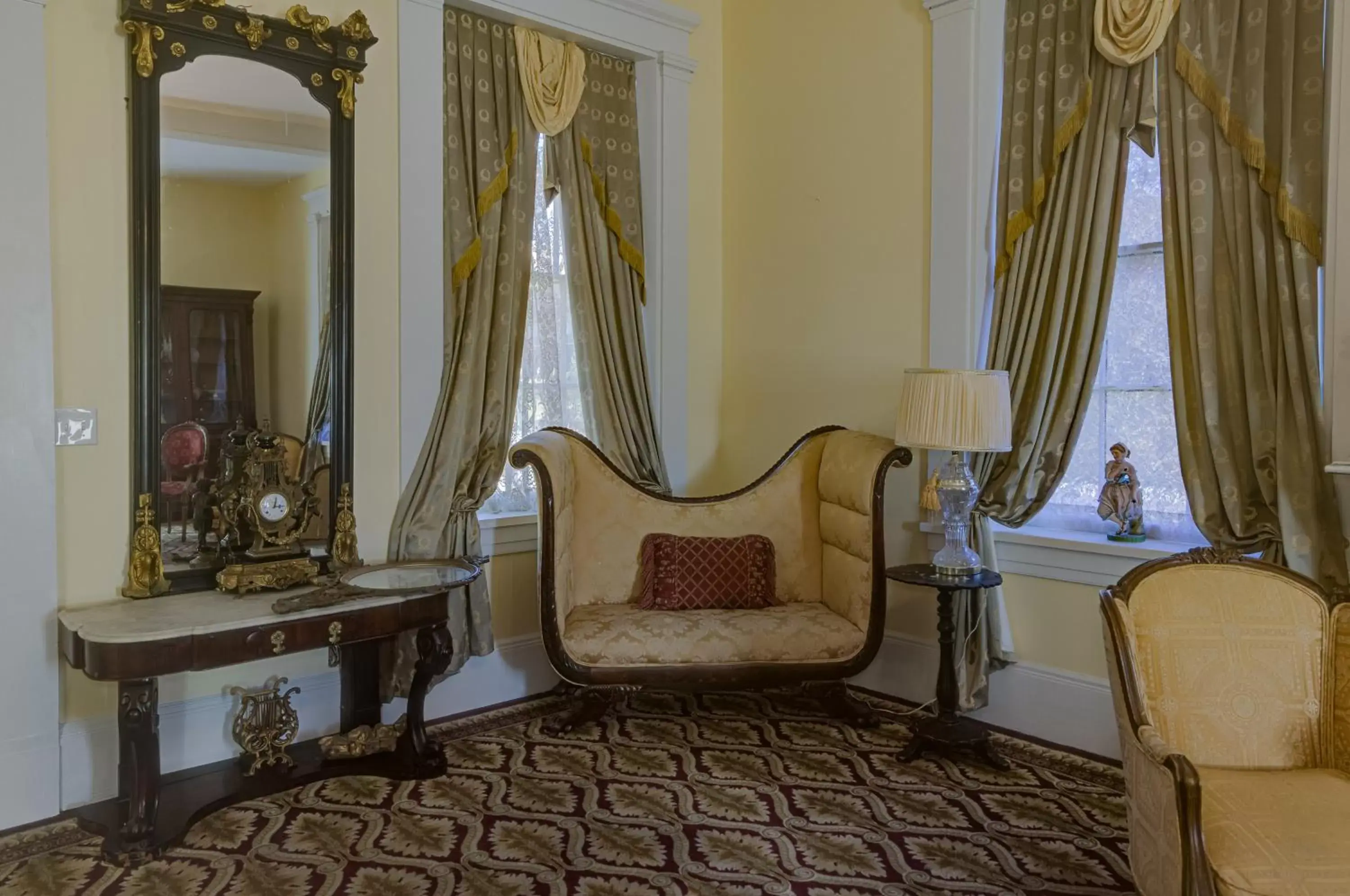 Seating Area in The Inn at Cedar Grove