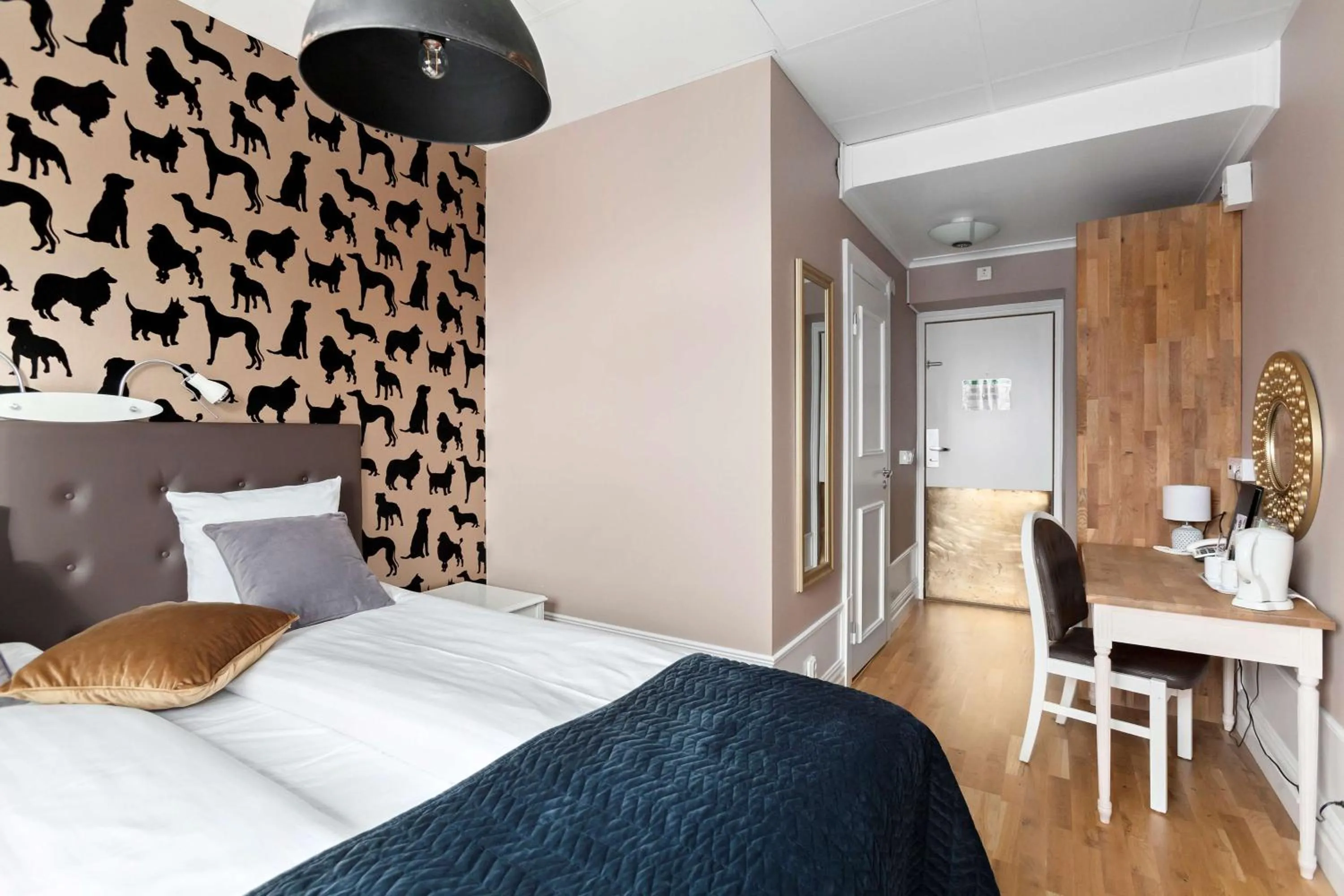 Bedroom, Bed in Best Western Vetlanda Stadshotell