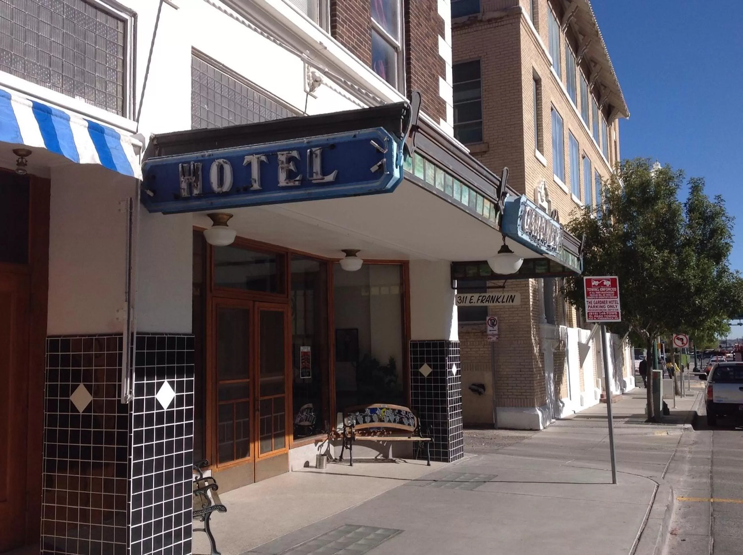 Facade/entrance in Gardner Hotel & Hostel