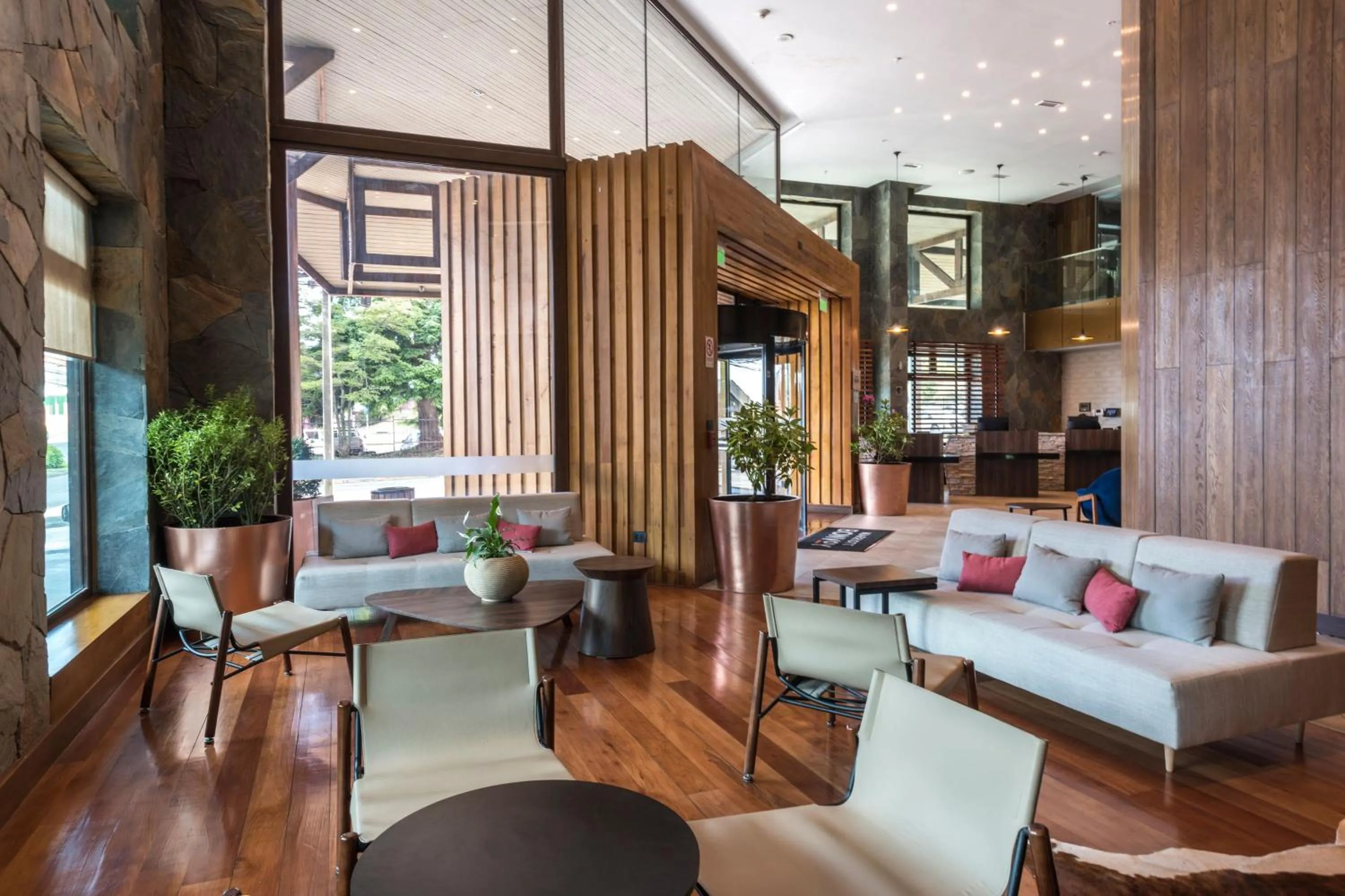 Lobby or reception in Courtyard by Marriott Puerto Montt