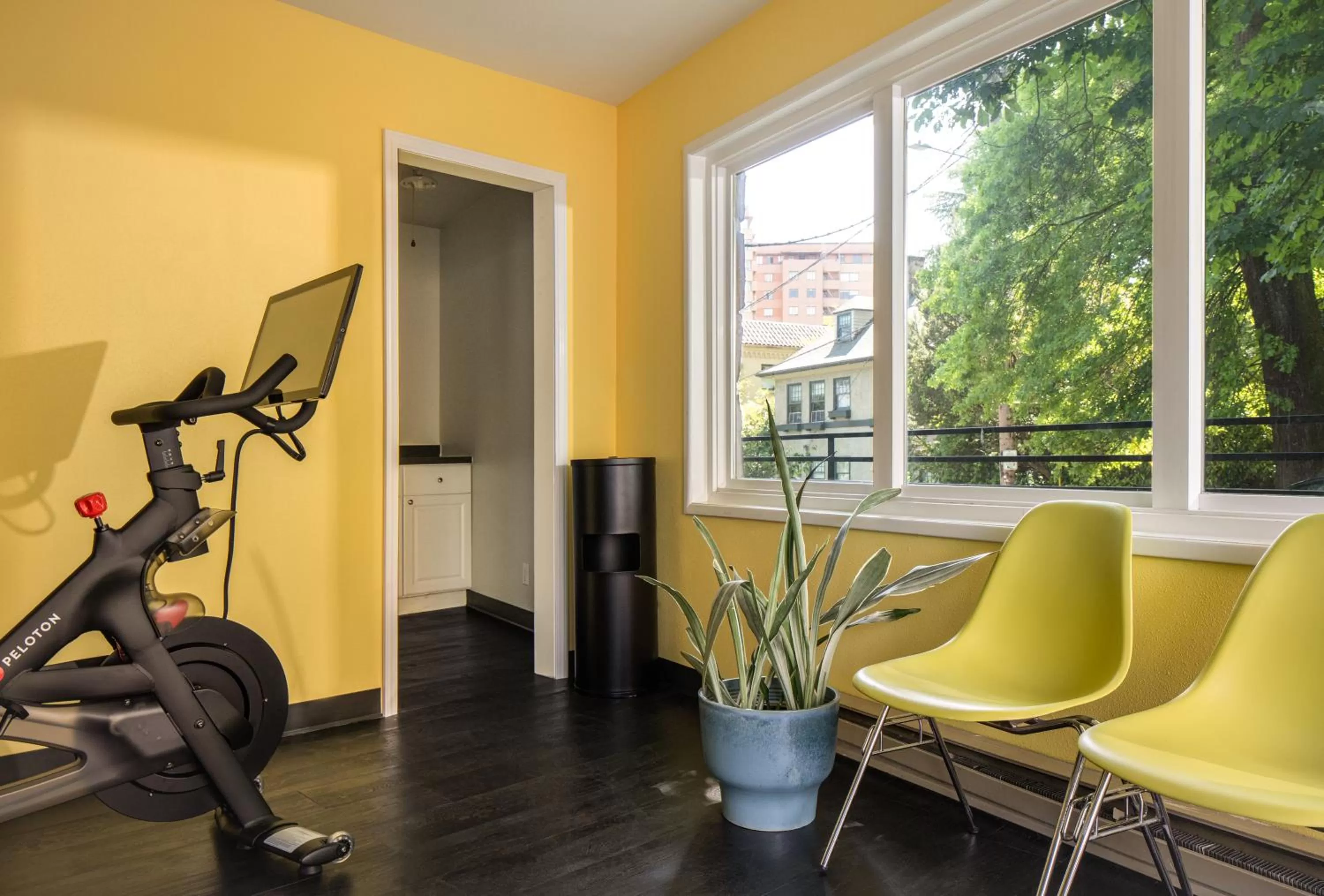 Fitness centre/facilities in Park Lane Suites & Inn