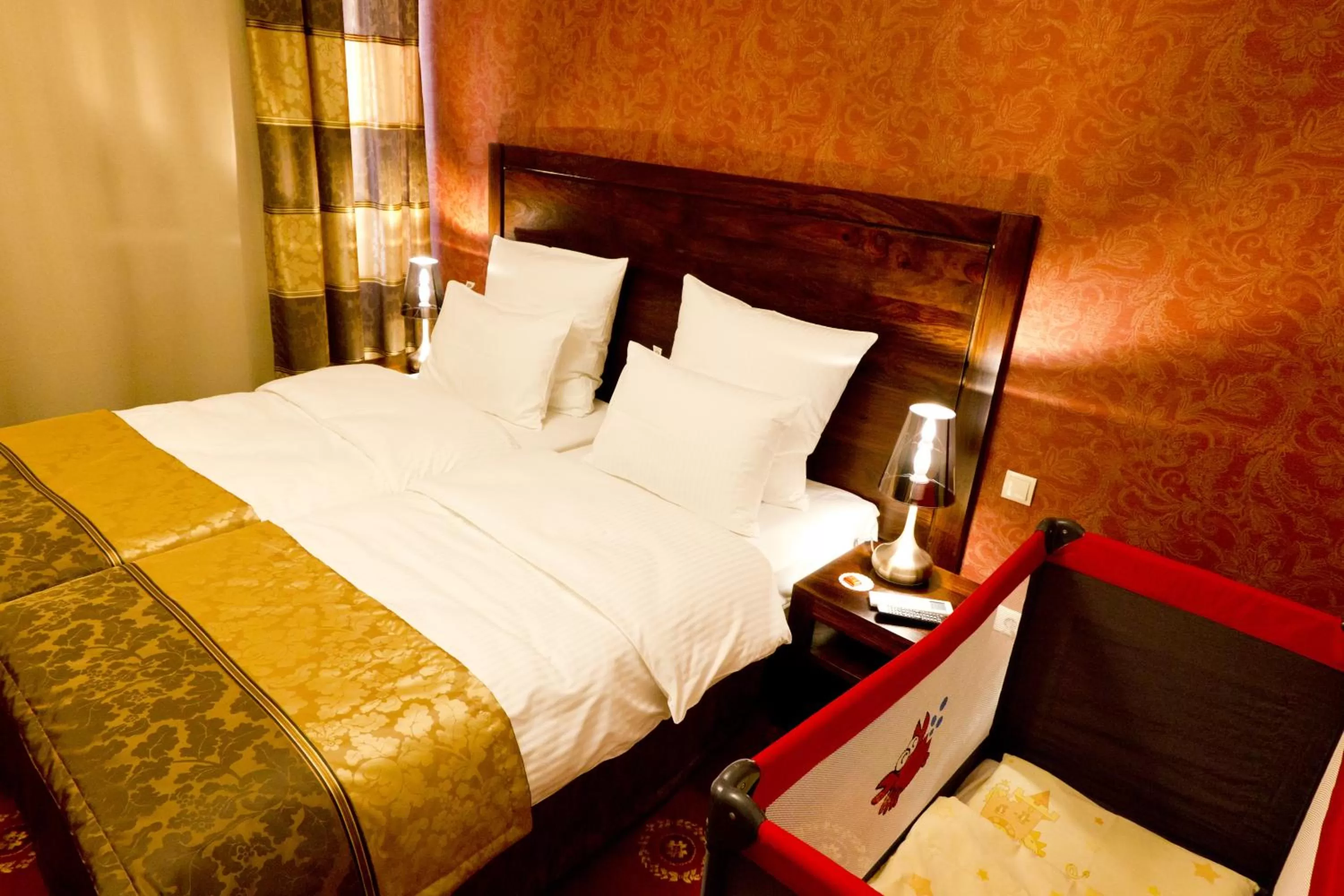 Bed in Hotel Columbus