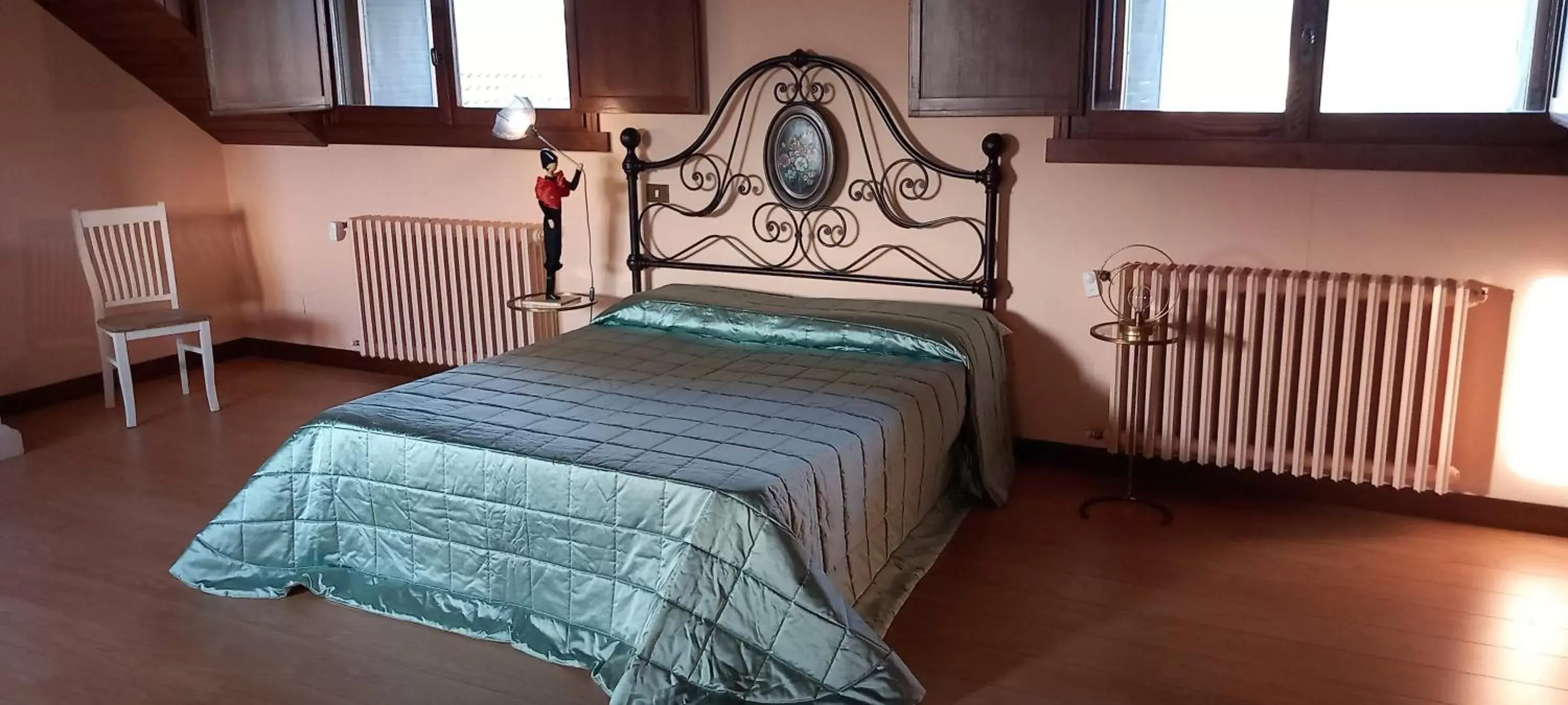 Bed in Villa Pieve