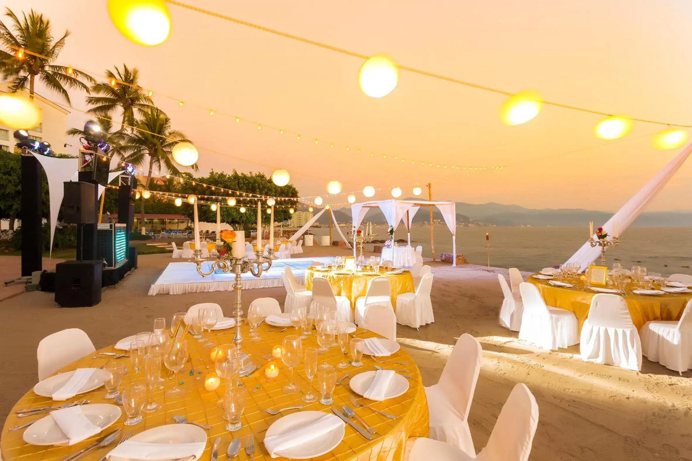 Banquet/Function facilities, Banquet Facilities in Vamar Vallarta Marina & Beach Resort