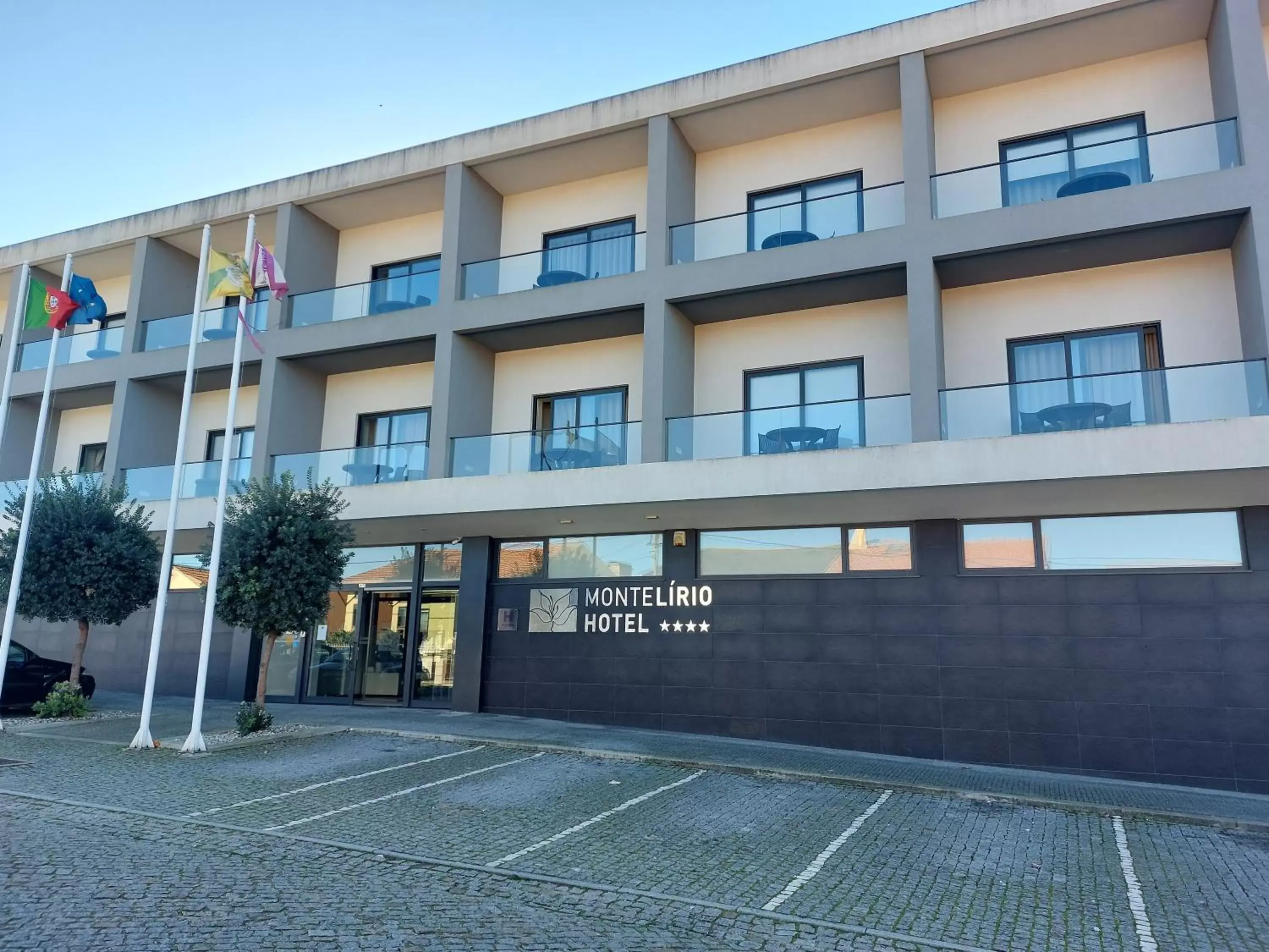 Property Building in Hotel Monte Lírio