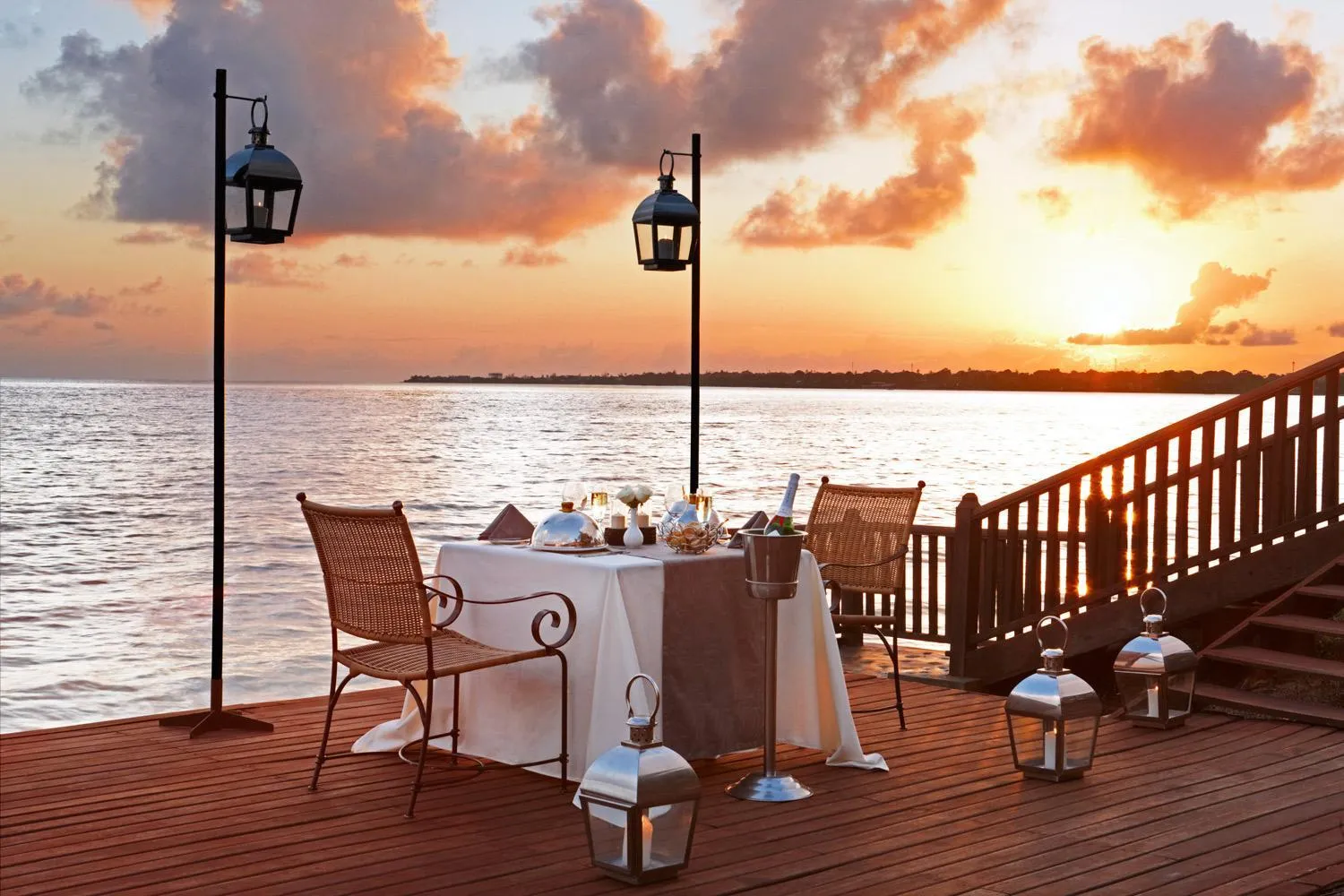 Restaurant/places to eat in Avani Pemba Beach Hotel