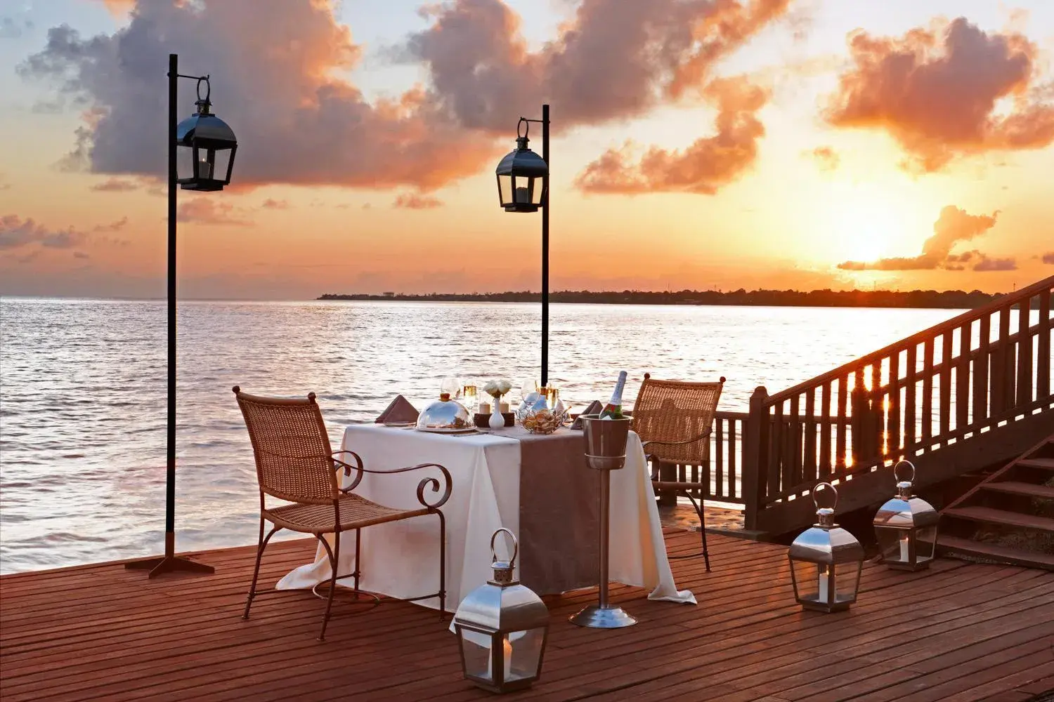 Restaurant/places to eat in Avani Pemba Beach Hotel Restaurant/places to eat in Avani Pemba Beach Hotel