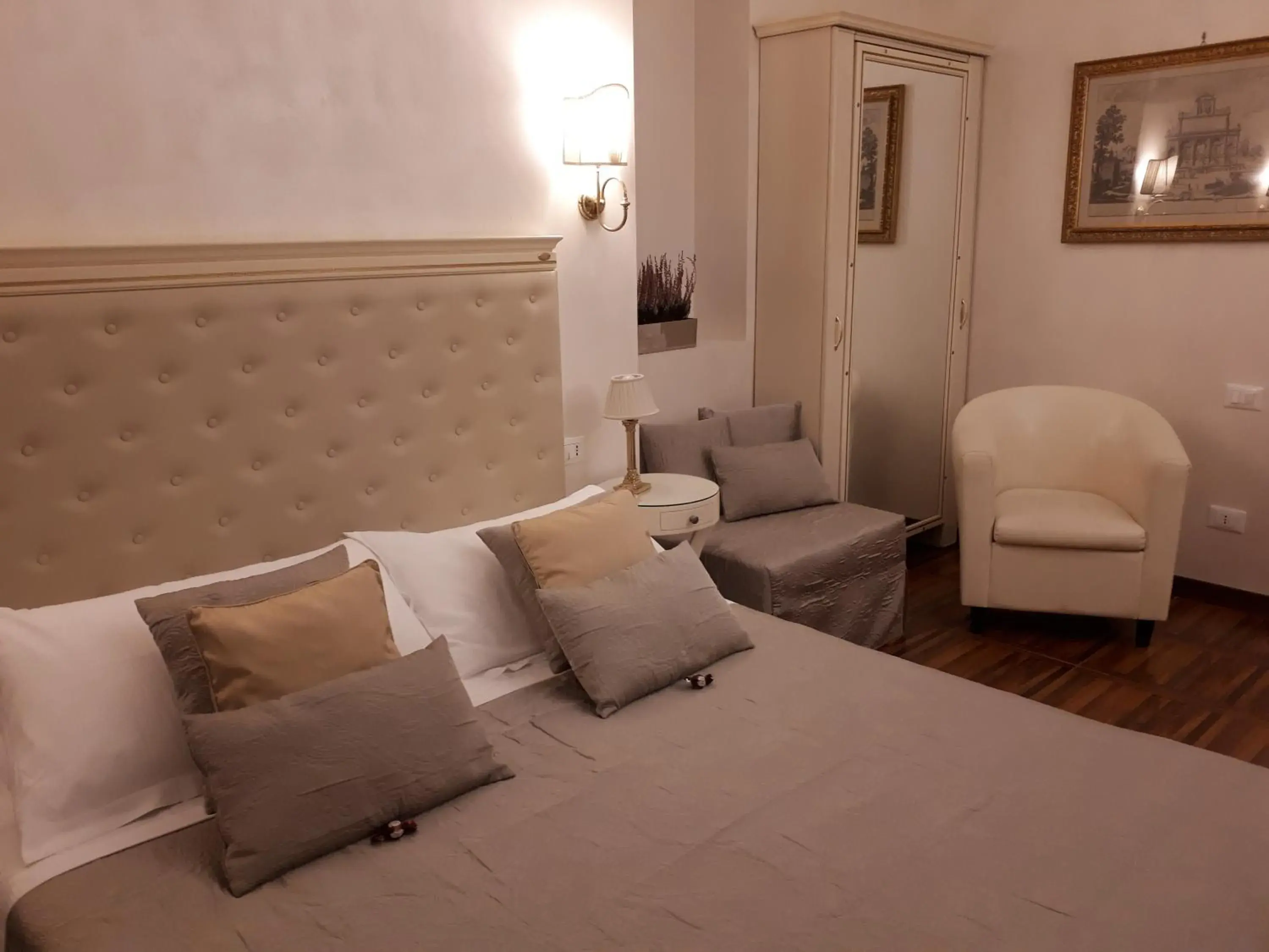 Photo of the whole room, Bed in Locanda Navona