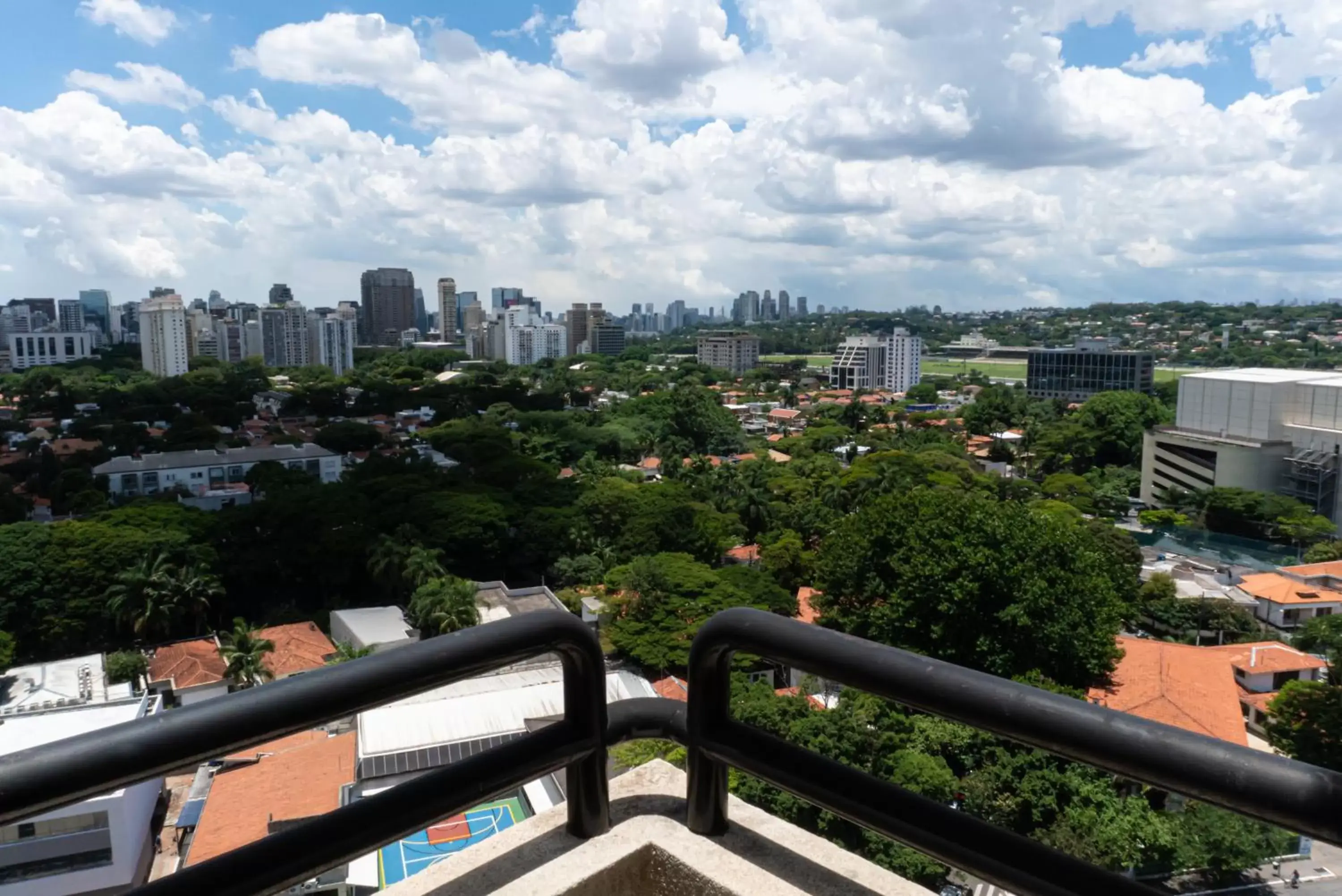 Balcony/Terrace in Quality Faria Lima