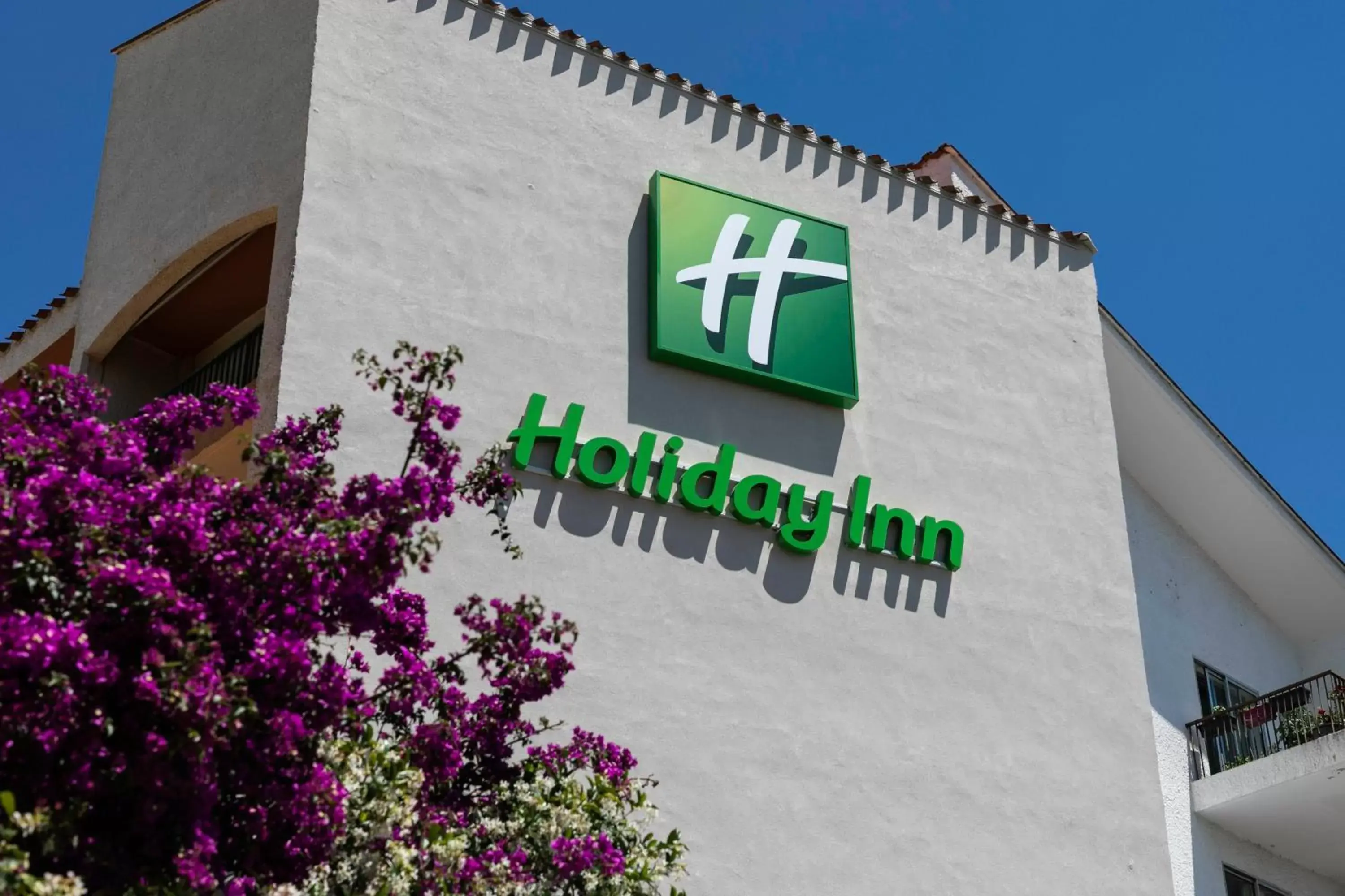 Property building in Holiday Inn Perpignan, an IHG Hotel