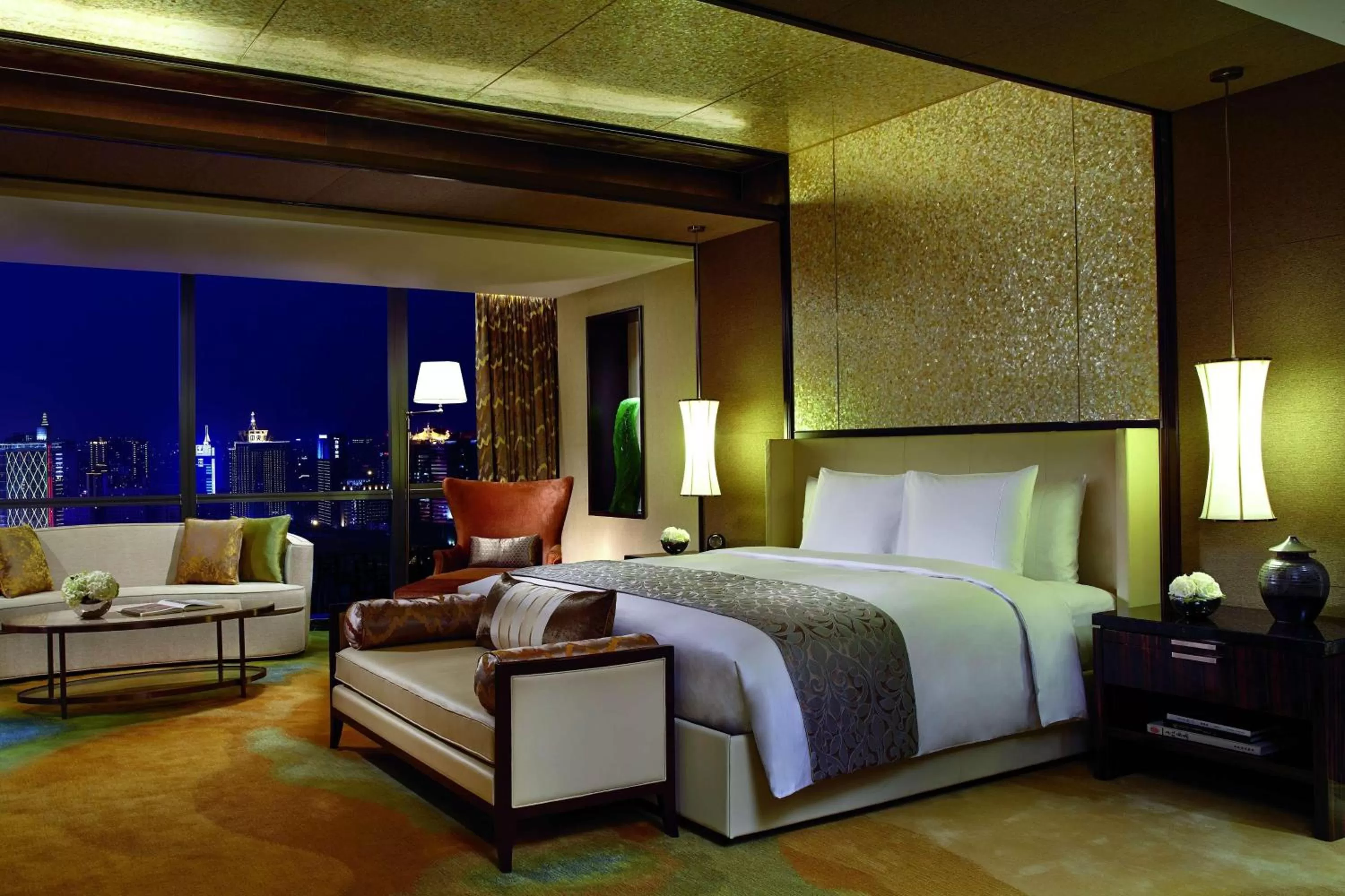 Photo of the whole room, Bed in The Ritz-Carlton, Chengdu