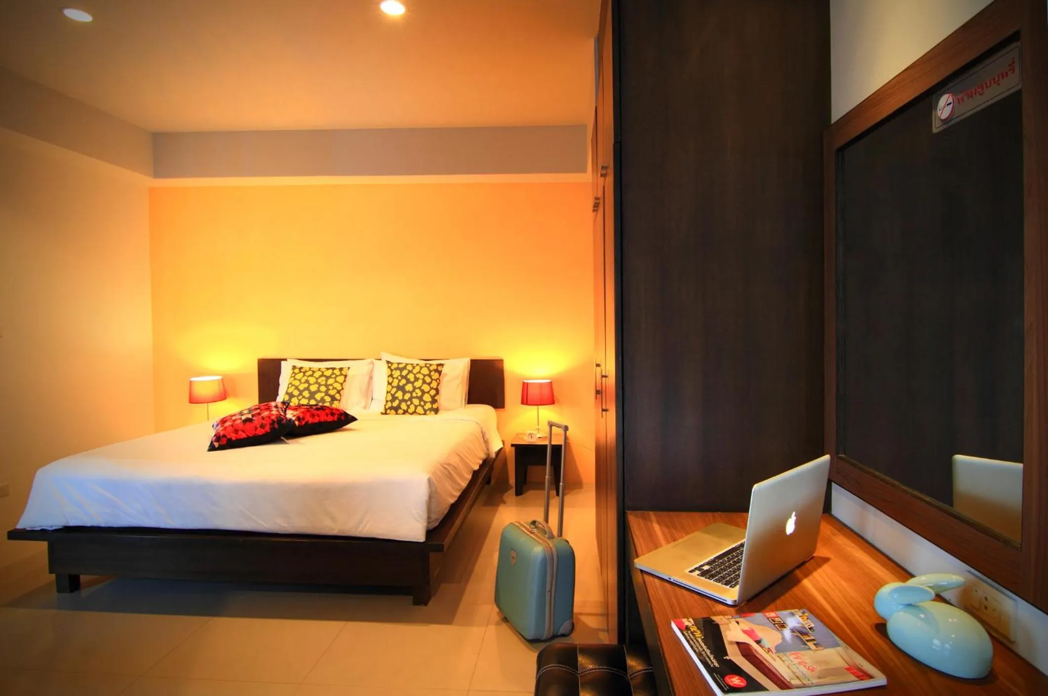 Bedroom, Bed in Cool Residence Hotel