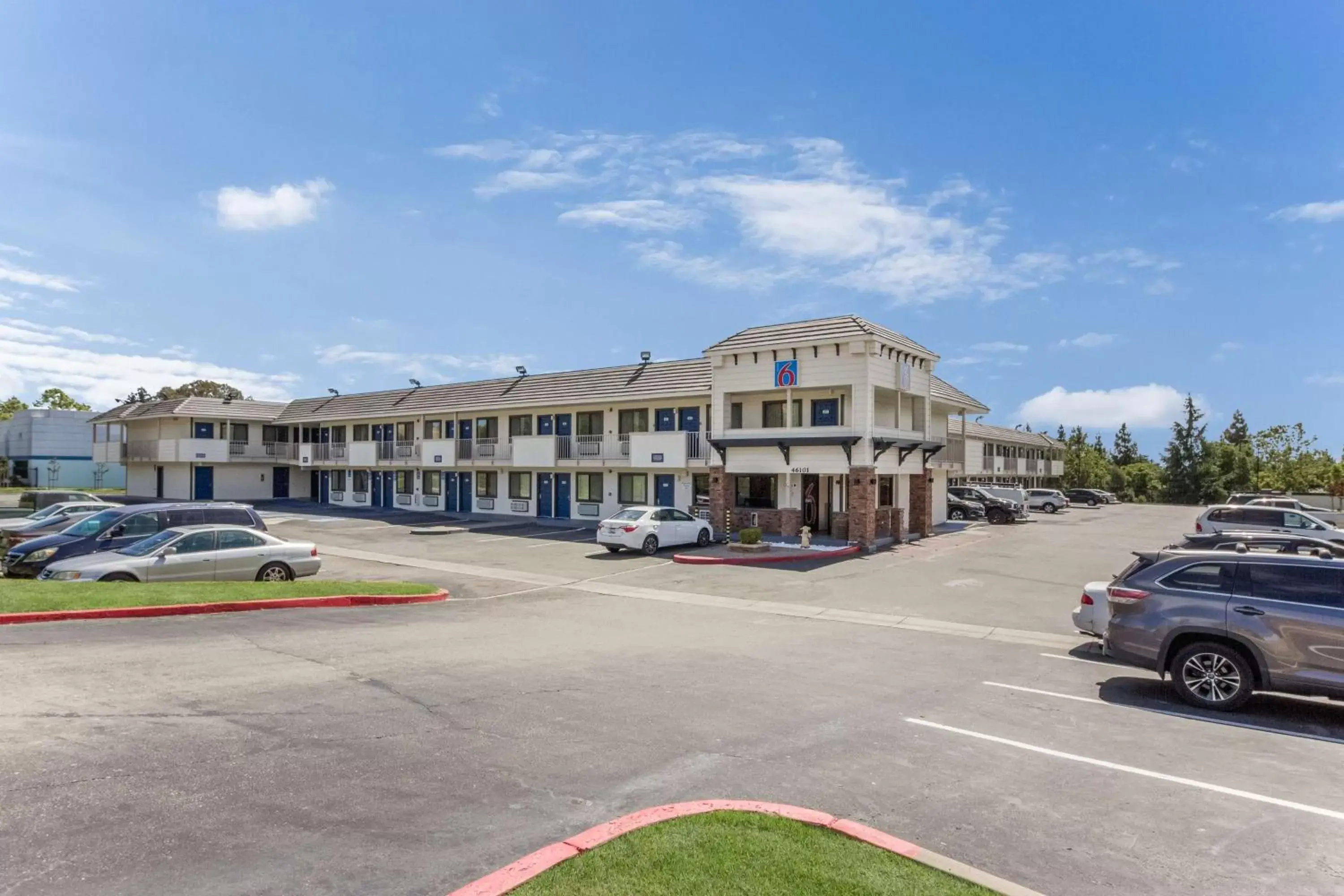 Property Building in Motel 6-Fremont, CA - South
