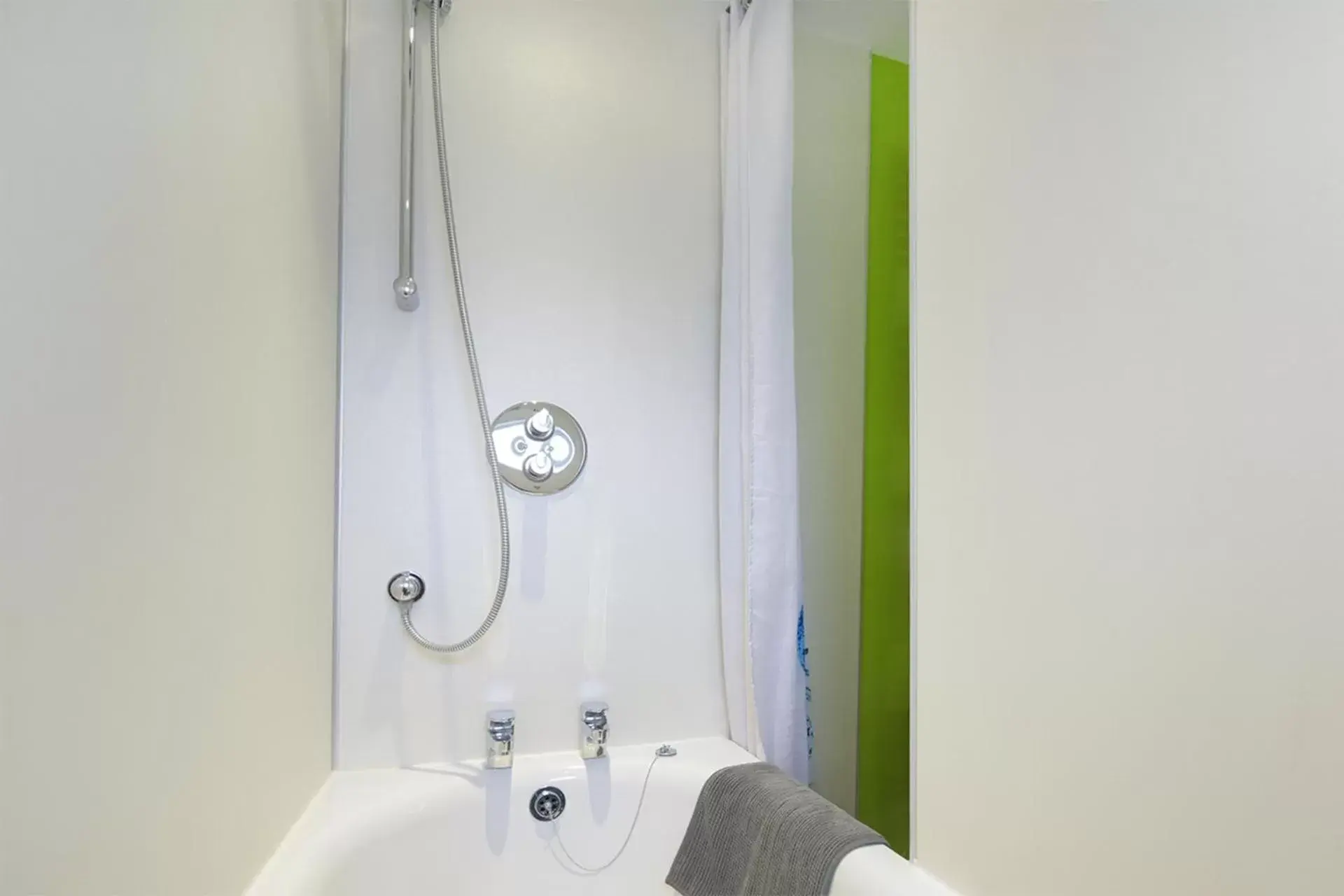 Superior King Room with Balcony - Plaice - No Pets in Farne Island rooms Superior King Room with Balcony - Plaice - No Pets in Farne Island rooms