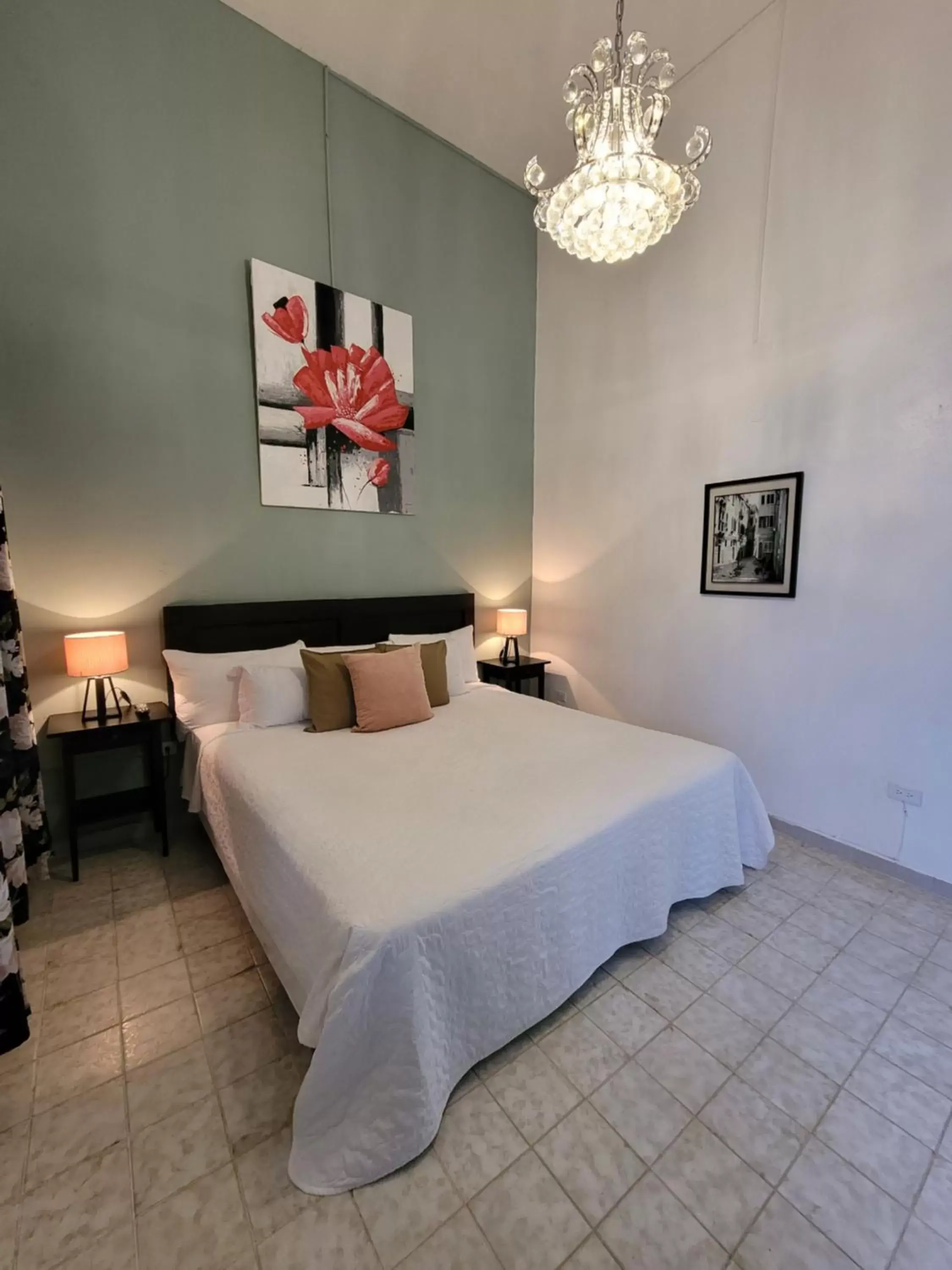 Deluxe Double Room with Balcony in Hotel Class Colonial Deluxe Double Room with Balcony in Hotel Class Colonial